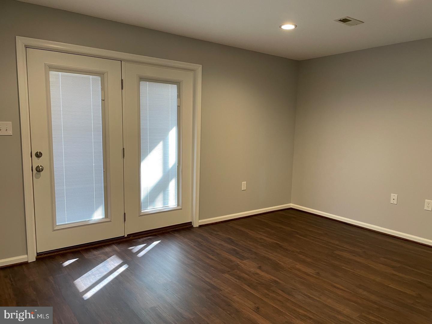 FOXRIDGE - Residential Lease