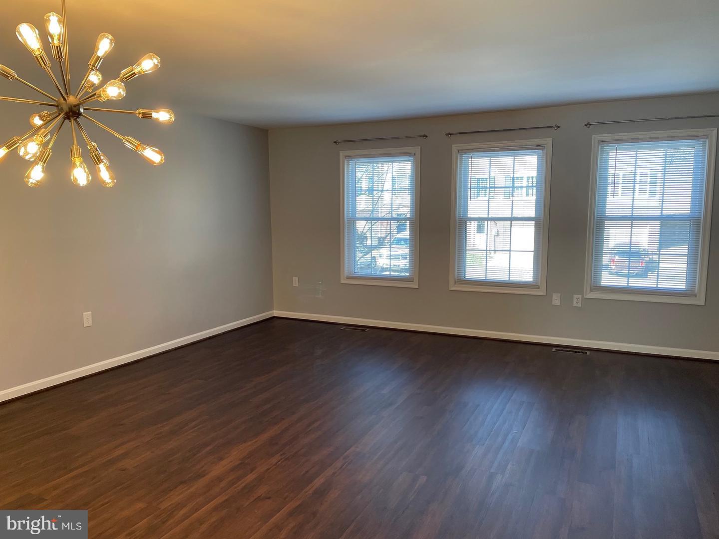 FOXRIDGE - Residential Lease