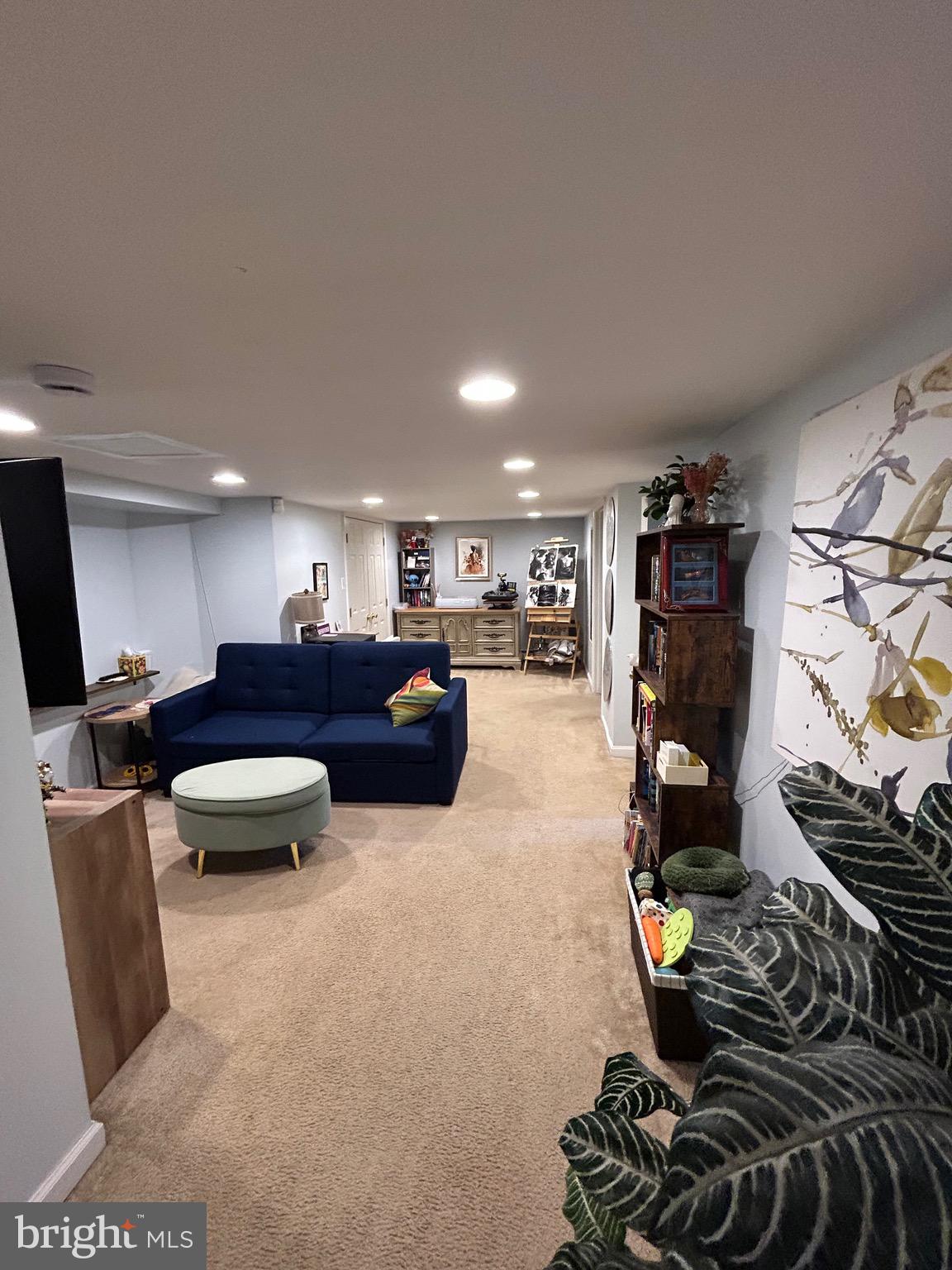 LYON VILLAGE - Residential