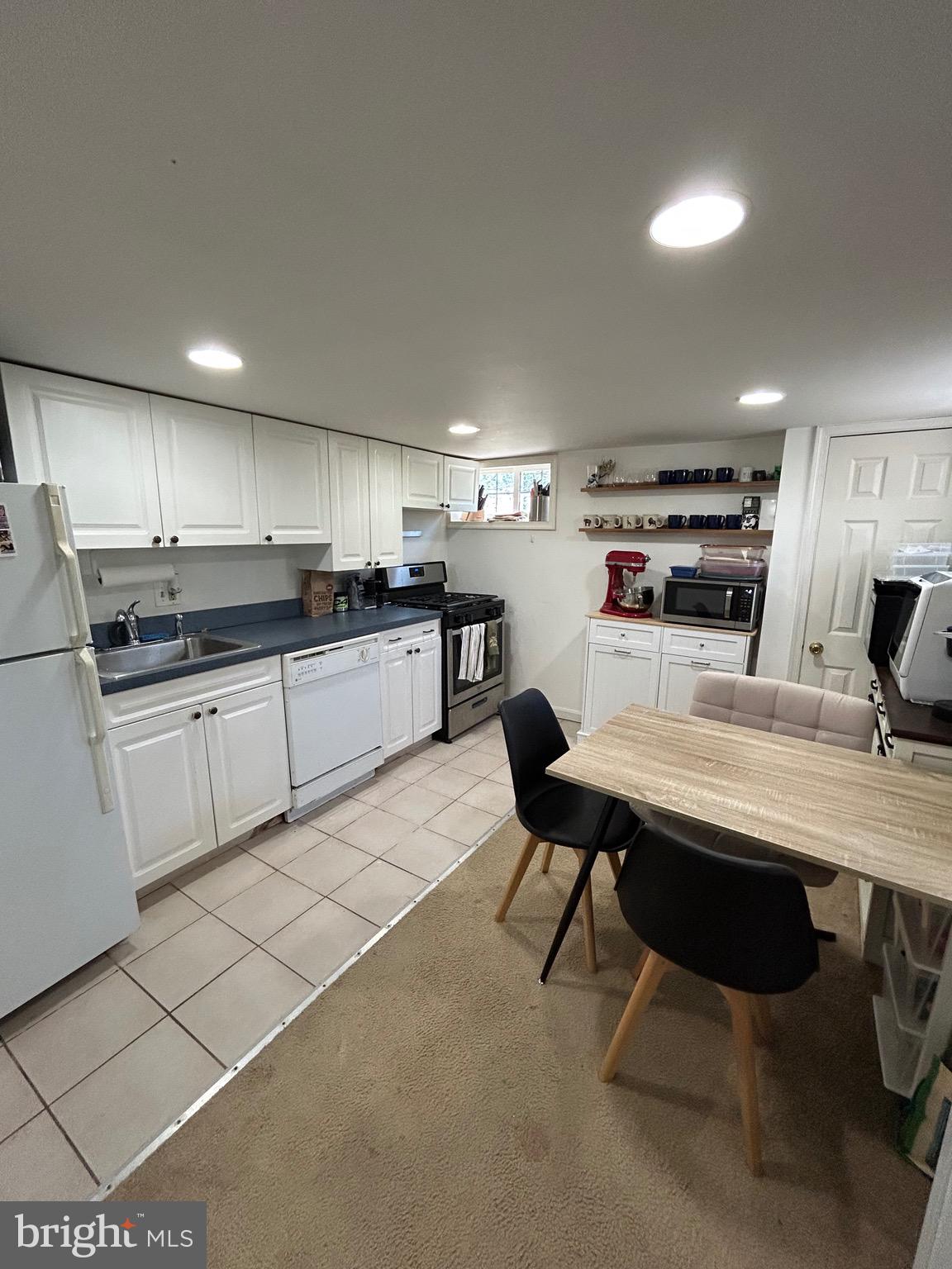 LYON VILLAGE - Residential