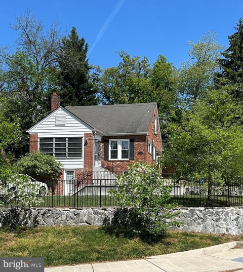 Photo of 1301 N Kirkwood, ARLINGTON, VA 22201 (MLS # VAAR2072100)