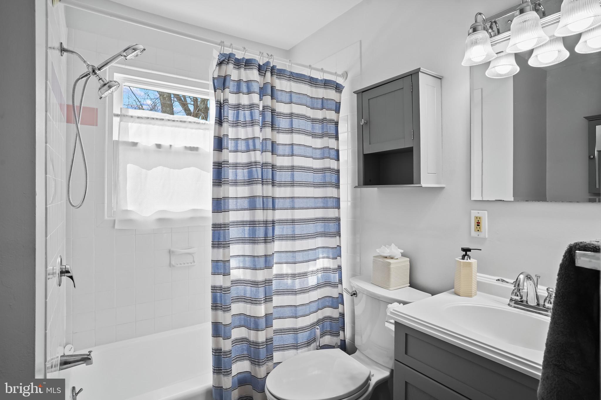 MAPLE GROVE ESTATES - Residential