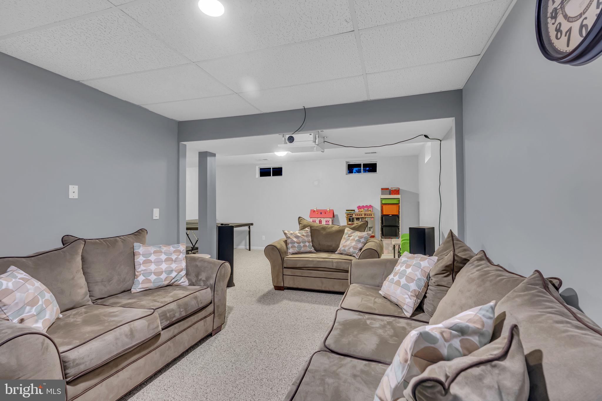 SPRING LAKE FARM - Residential