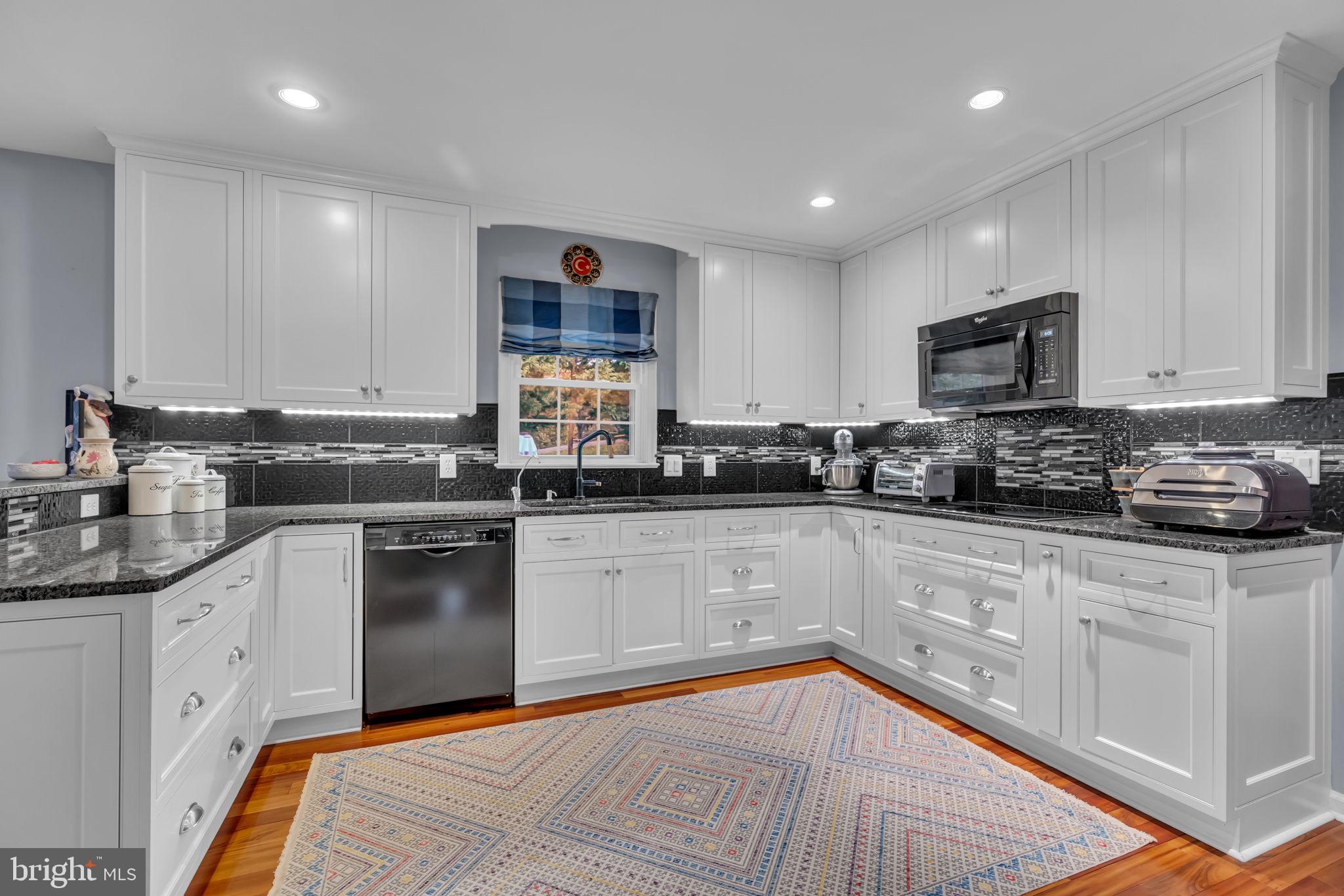 SPRING LAKE FARM - Residential