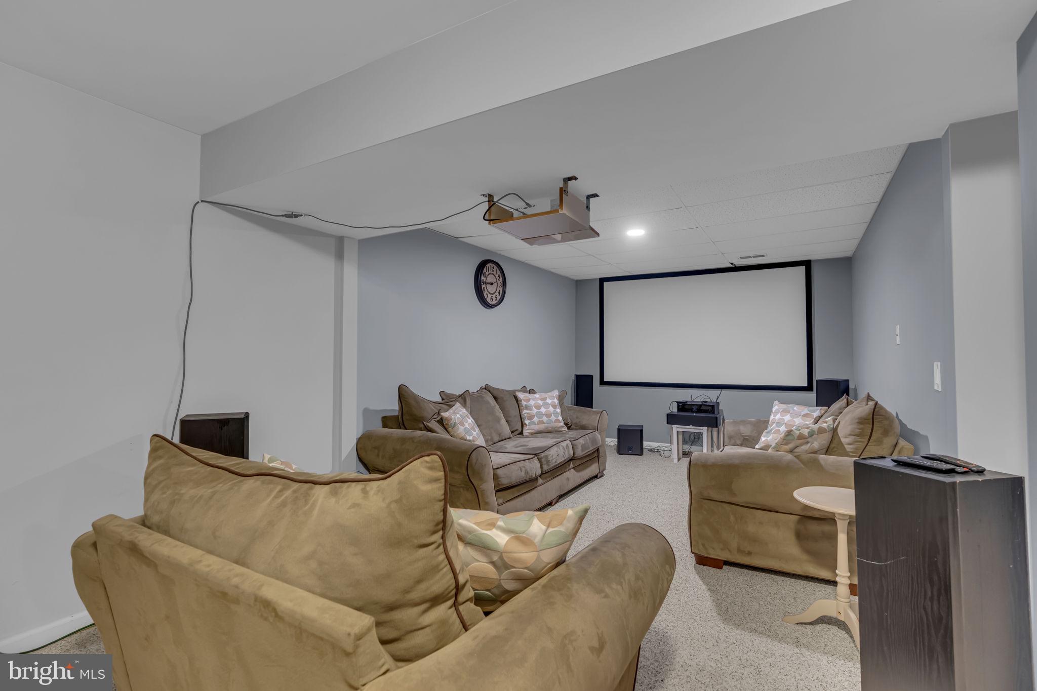 SPRING LAKE FARM - Residential