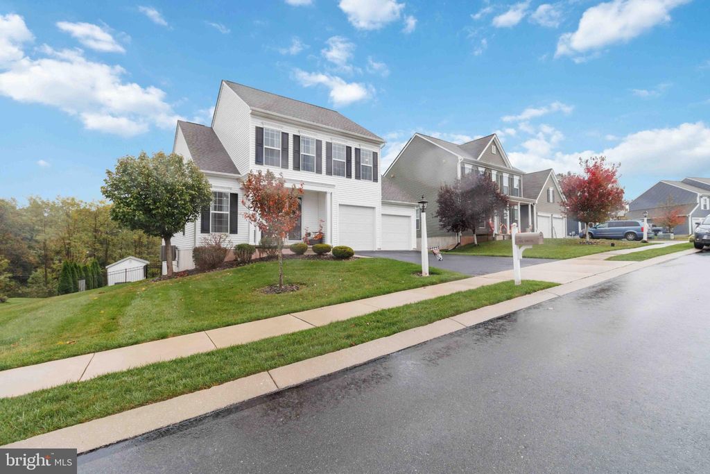 Photo of 210 Lark Drive, YORK HAVEN, PA 17370 (MLS # PAYK2092236)