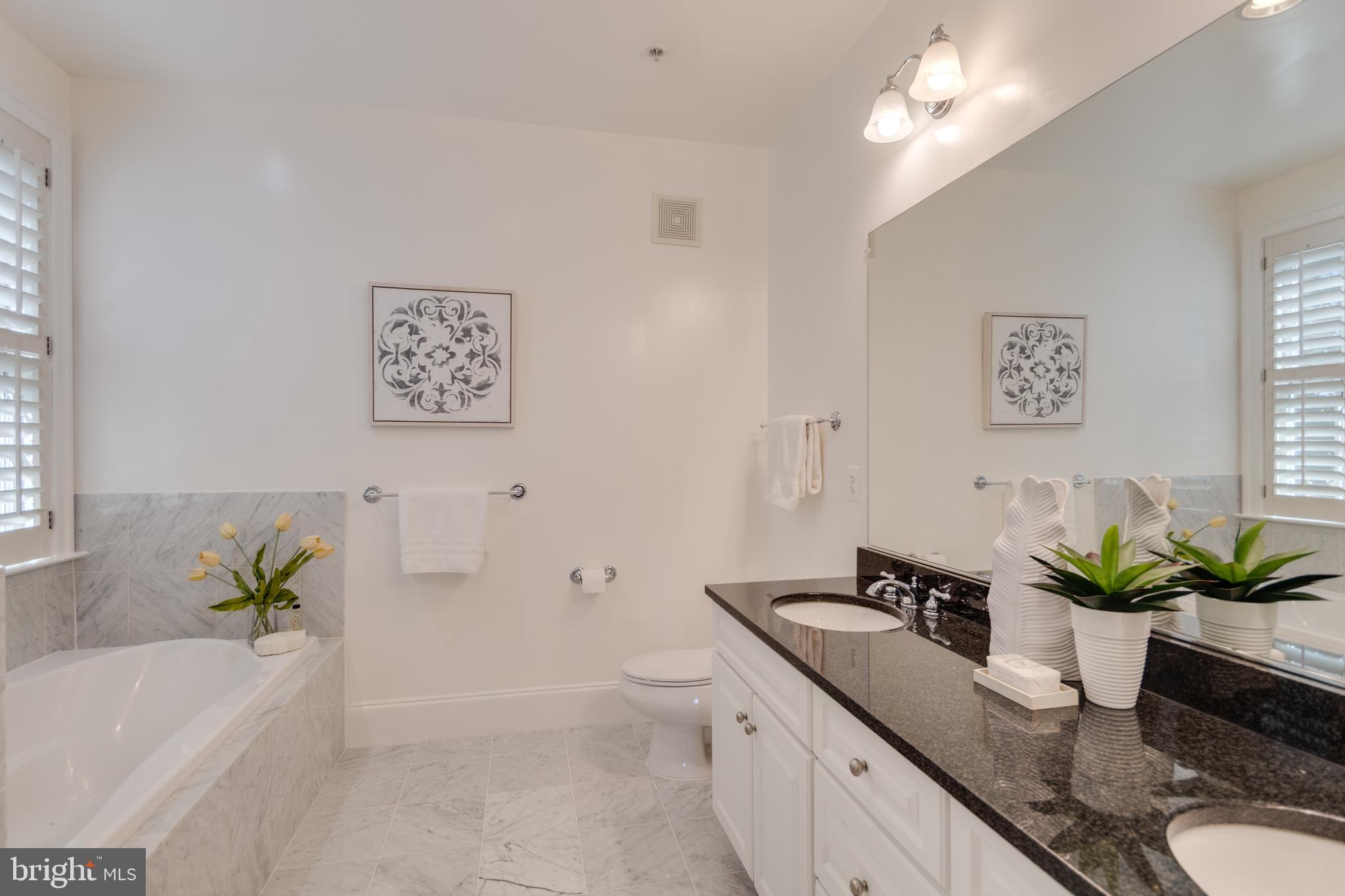 LIBERTY ROW - Residential