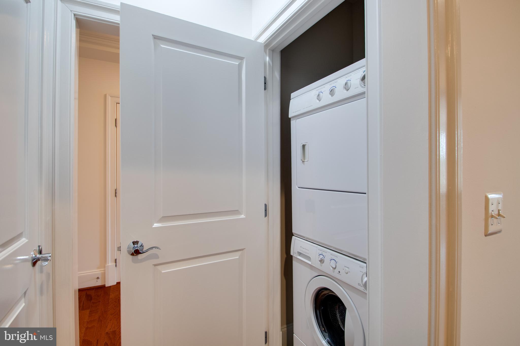 LIBERTY ROW - Residential