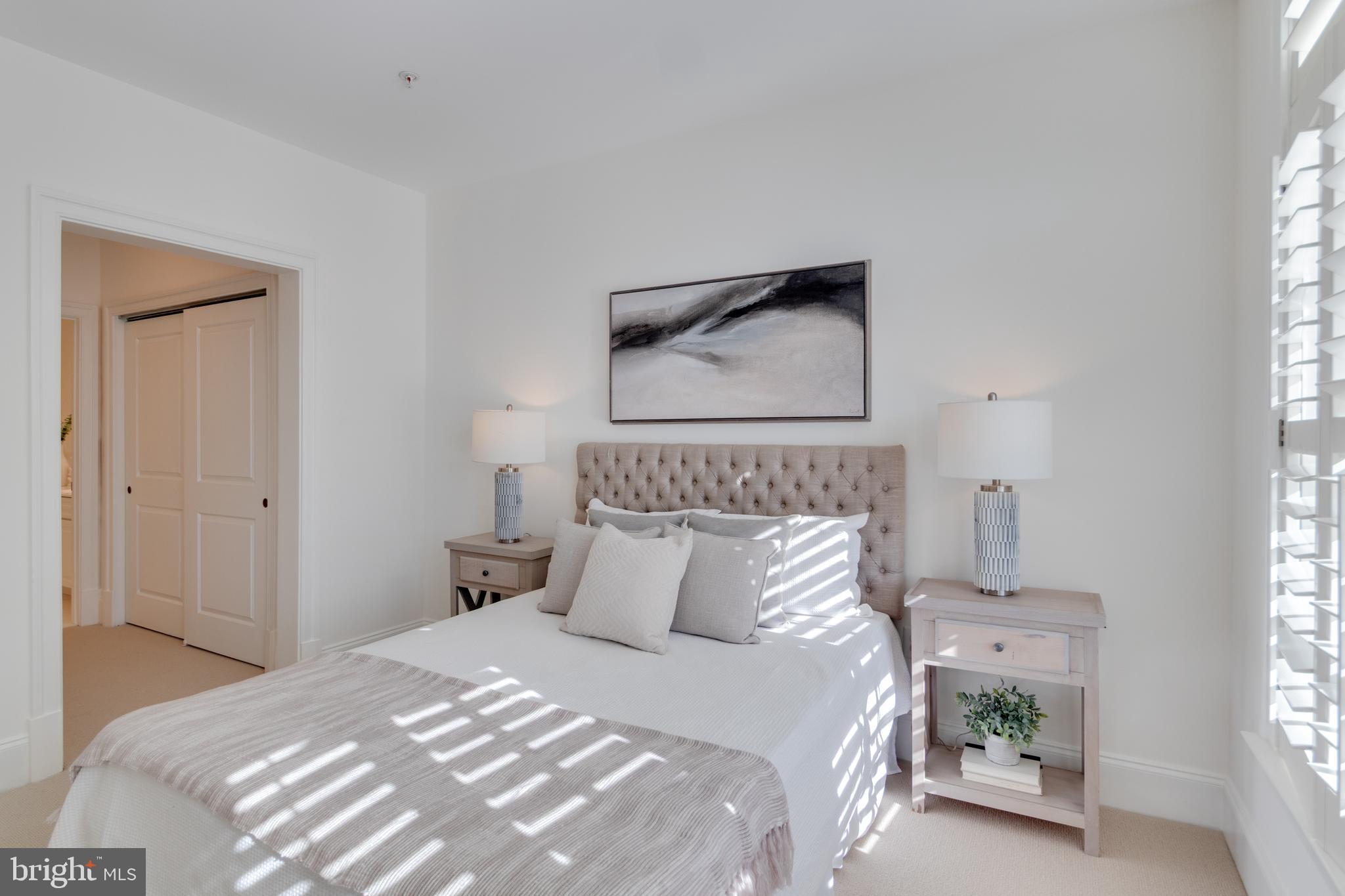 LIBERTY ROW - Residential