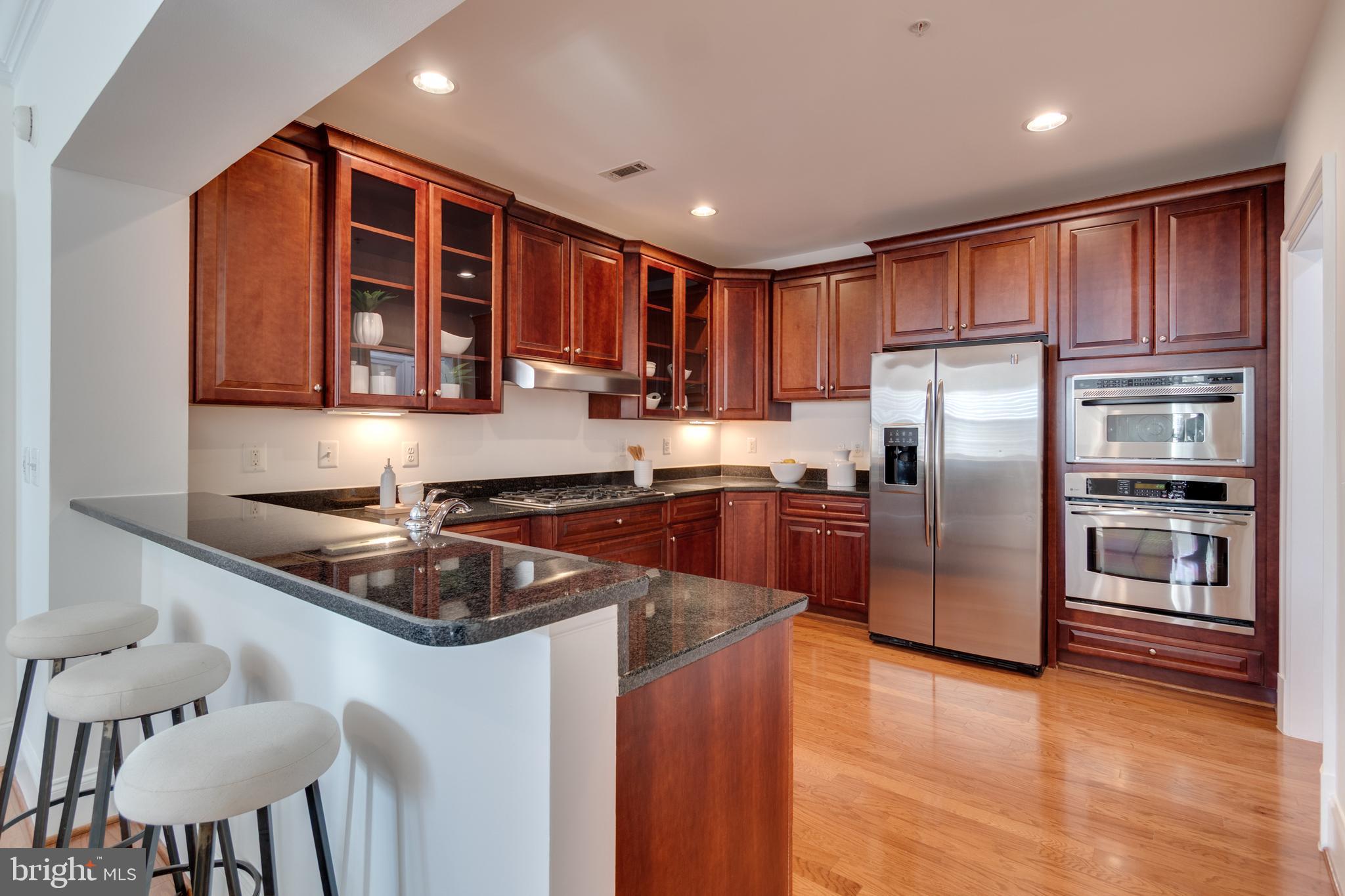 LIBERTY ROW - Residential