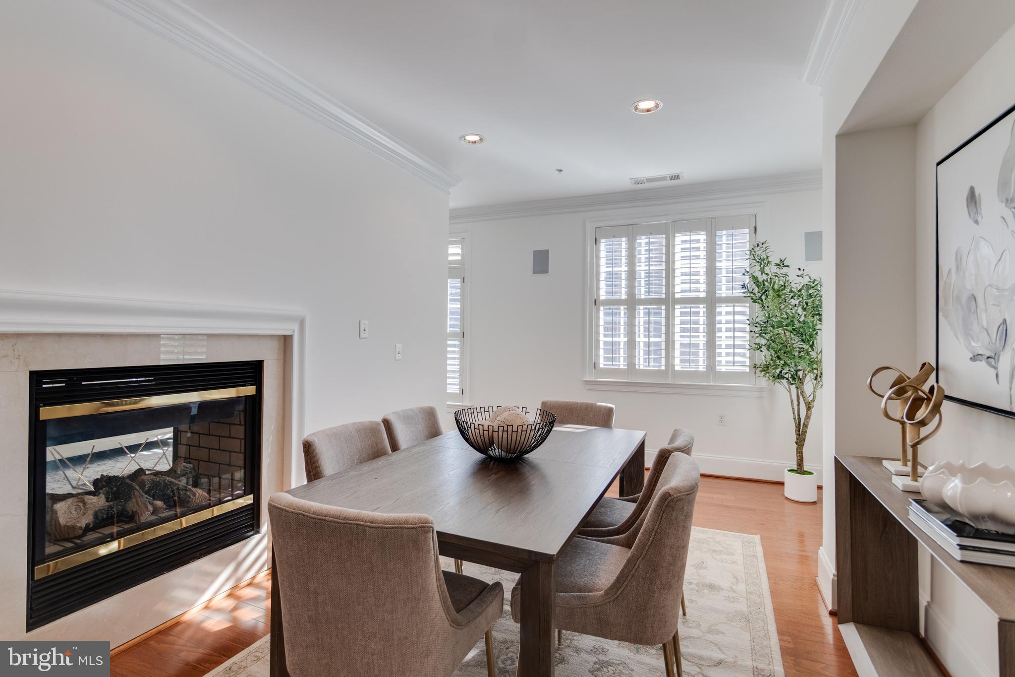 LIBERTY ROW - Residential