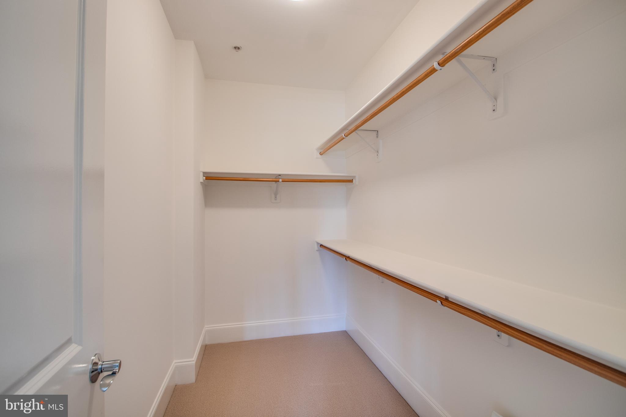 LIBERTY ROW - Residential