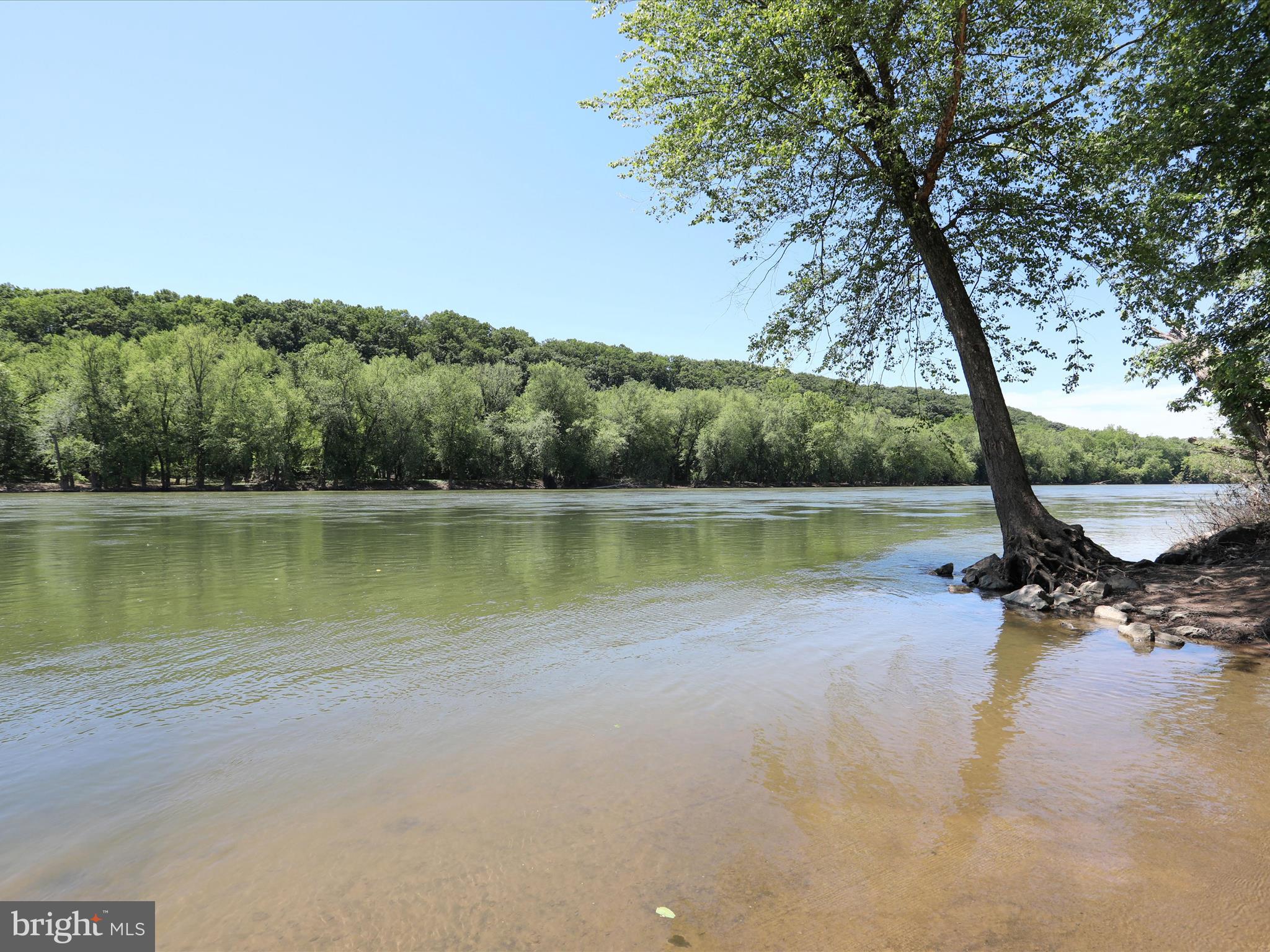 BROOKFIELD ON THE POTOMAC - Residential