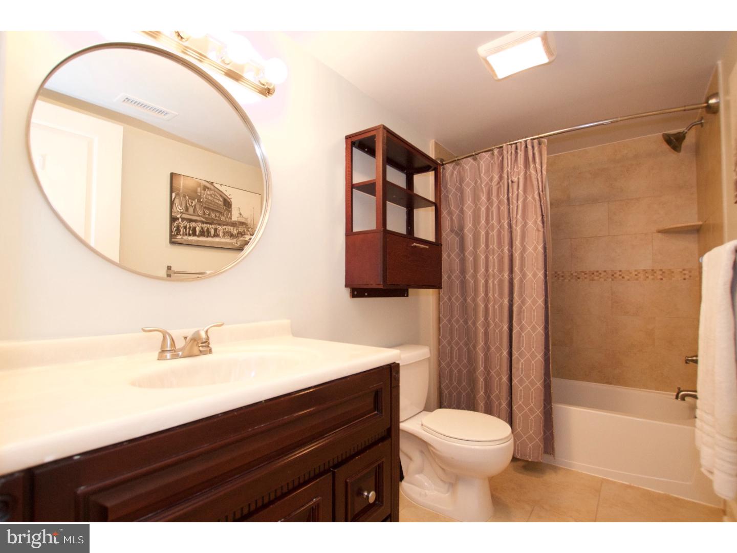 FAIRMOUNT - Residential Lease