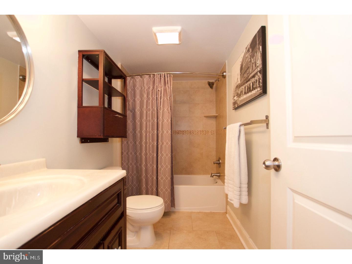 FAIRMOUNT - Residential Lease