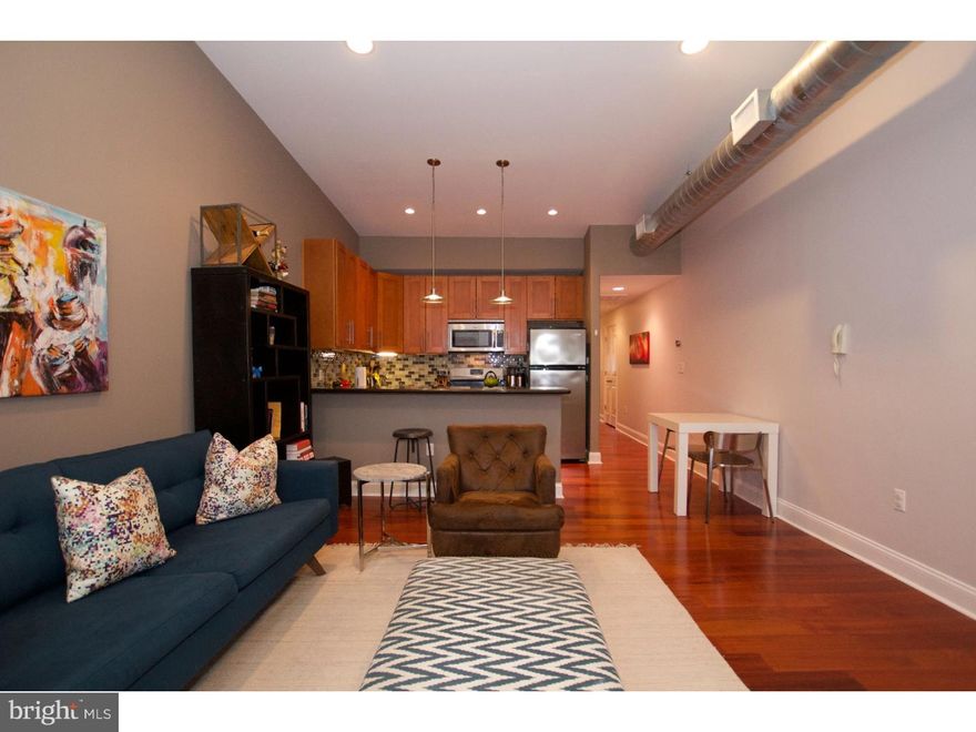 Located on a tree lined street in the heart of Fairmount, this 2 bedroom/ 1 bath condo features a large living space with hardwood floors, exposed brick and exposed duct work. The modern kitchen has stainless steel appliances and granite countertops and there is a washer/dryer in unit. Both bedrooms are sizable and have custom closets.  The master bedroom is complete with a walk in closet and a balcony with an awesome city view! Reserved parking is available at tenants expense. Conveniently located next to Roberto Clemente park and the Green St dog park and walking distance to Whole Foods, Target, CVS, Wawa, restaurants, coffee shops, Fairmount Park, and to the subway for easy access to Center City!