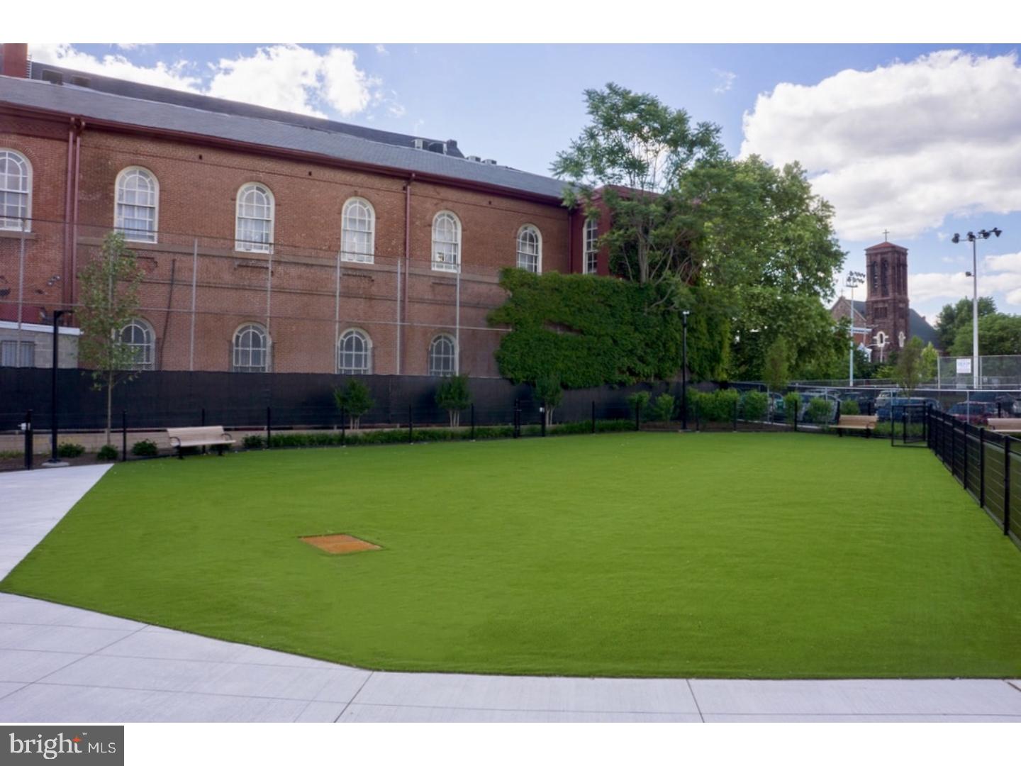 FAIRMOUNT - Residential Lease