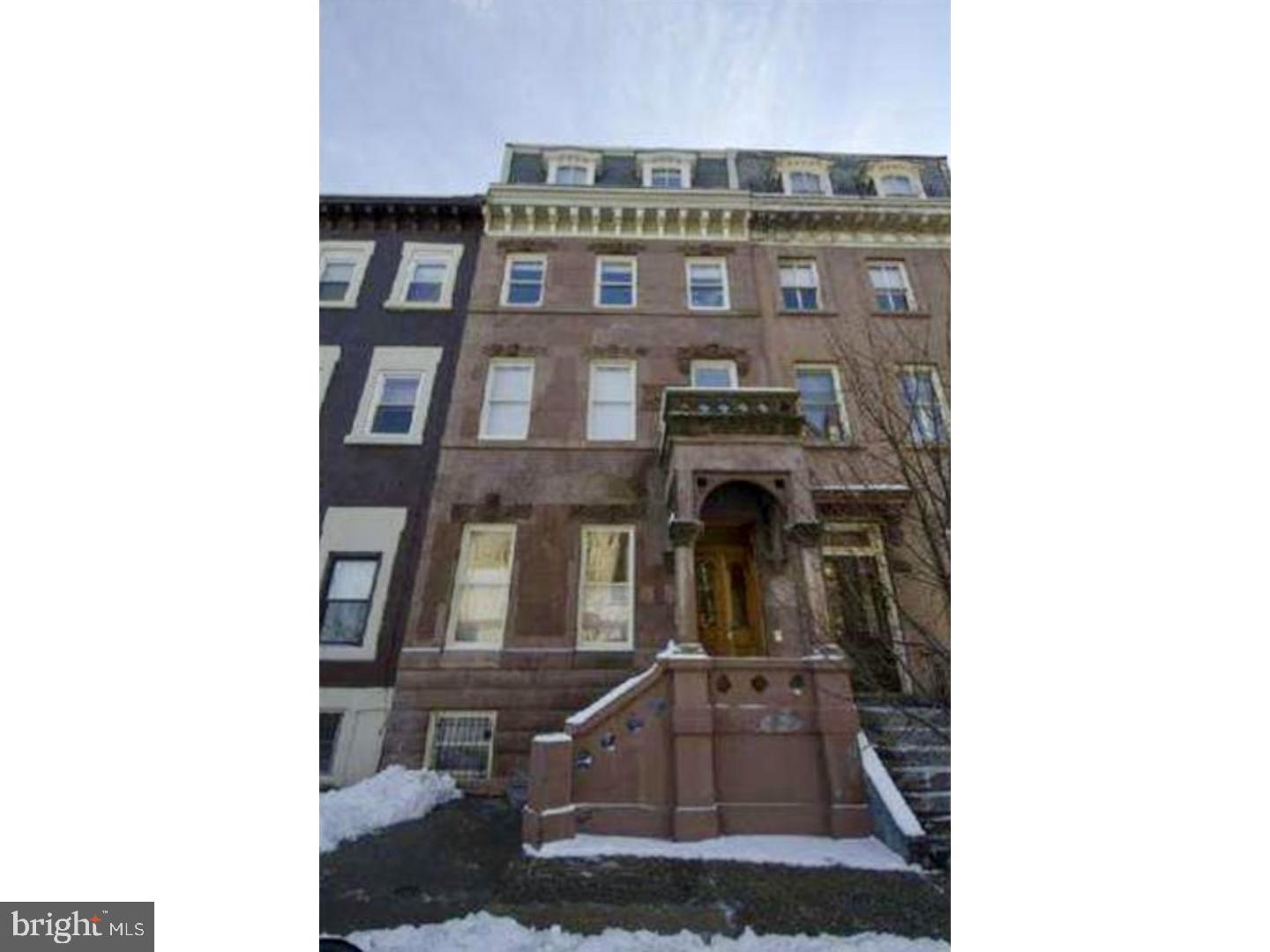 FAIRMOUNT - Residential Lease