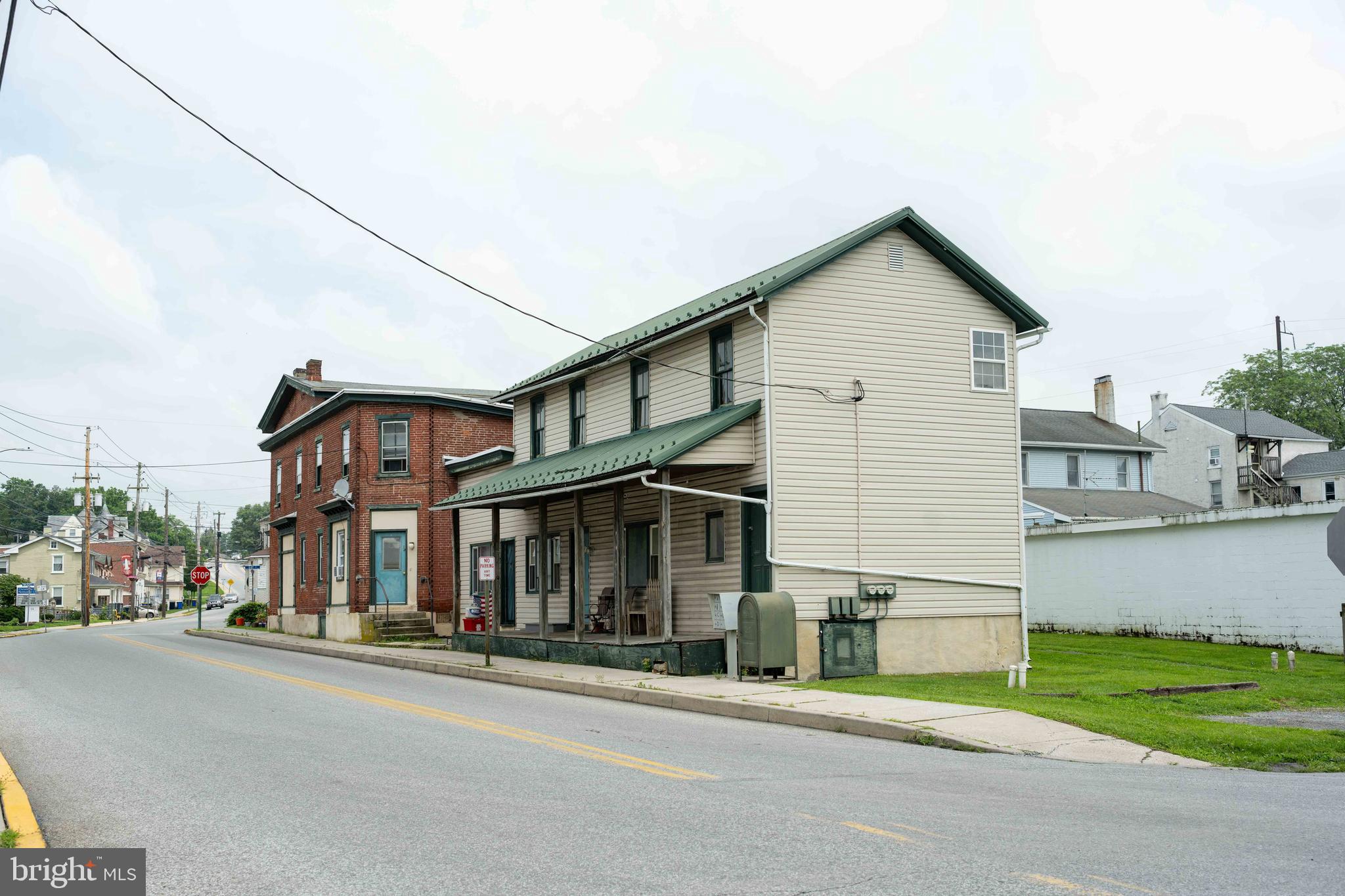 2 W GAY STREET 4
