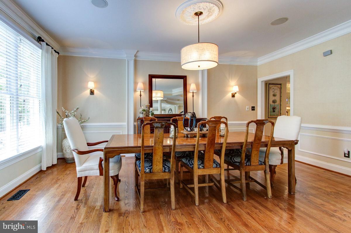 LOWES ISLAND - Residential