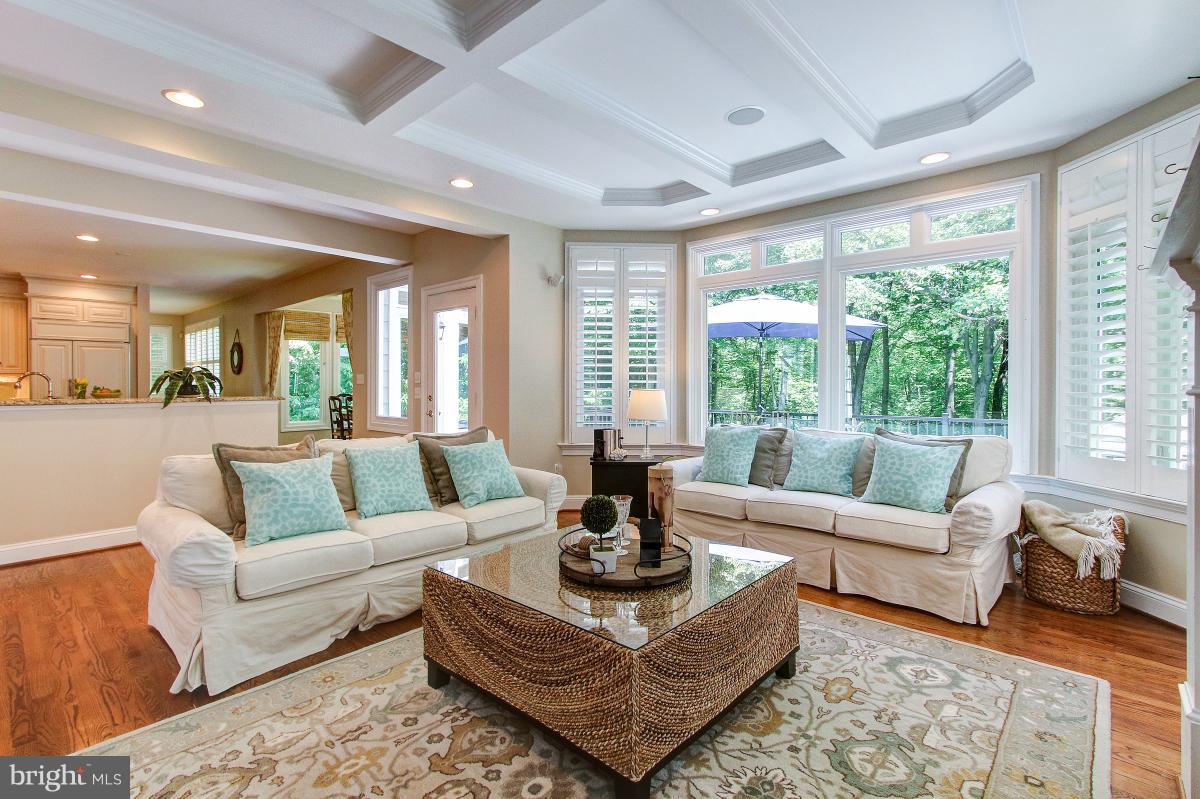 LOWES ISLAND - Residential