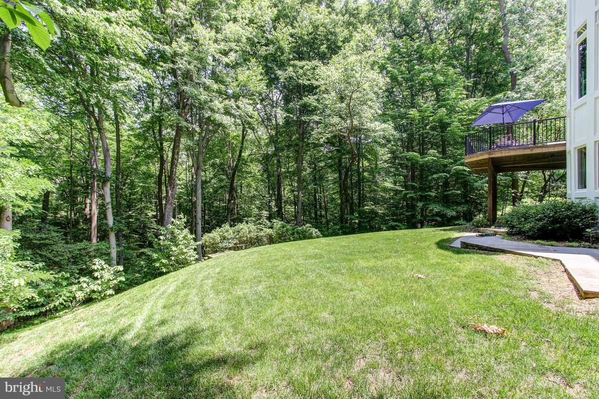 LOWES ISLAND - Residential