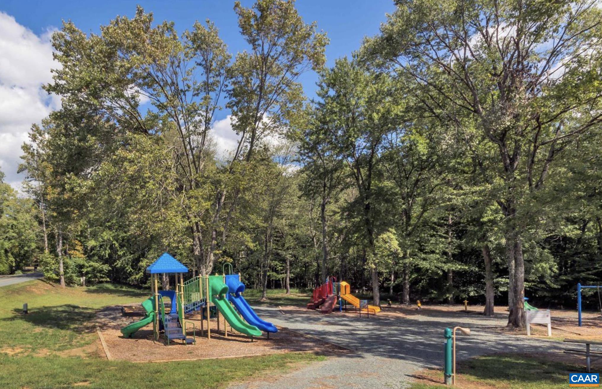 LAKE MONTICELLO - Residential