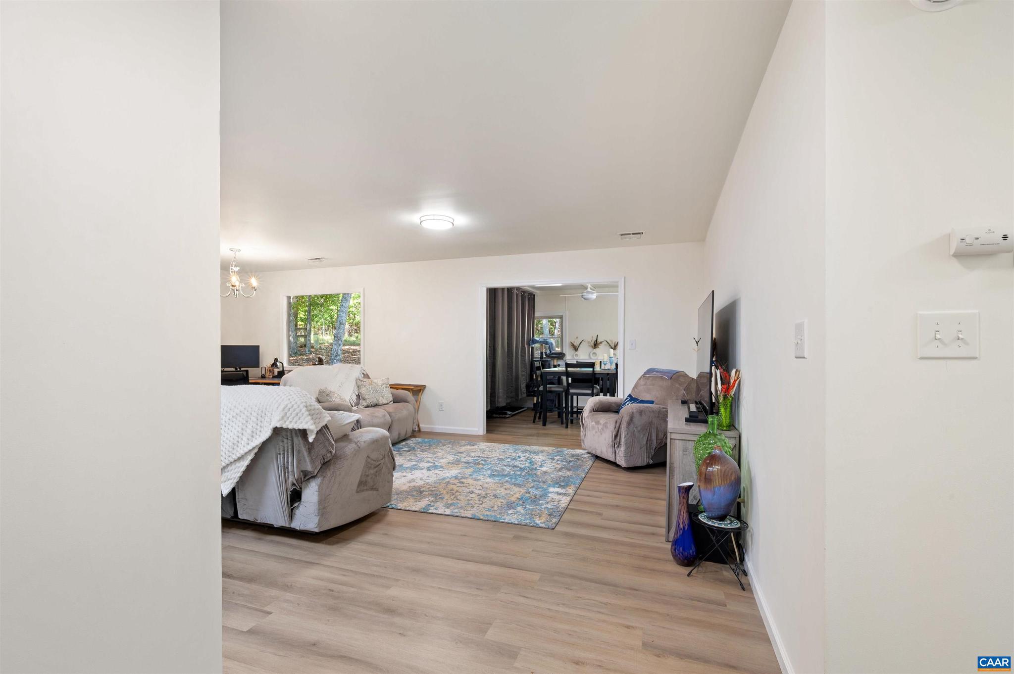 LAKE MONTICELLO - Residential