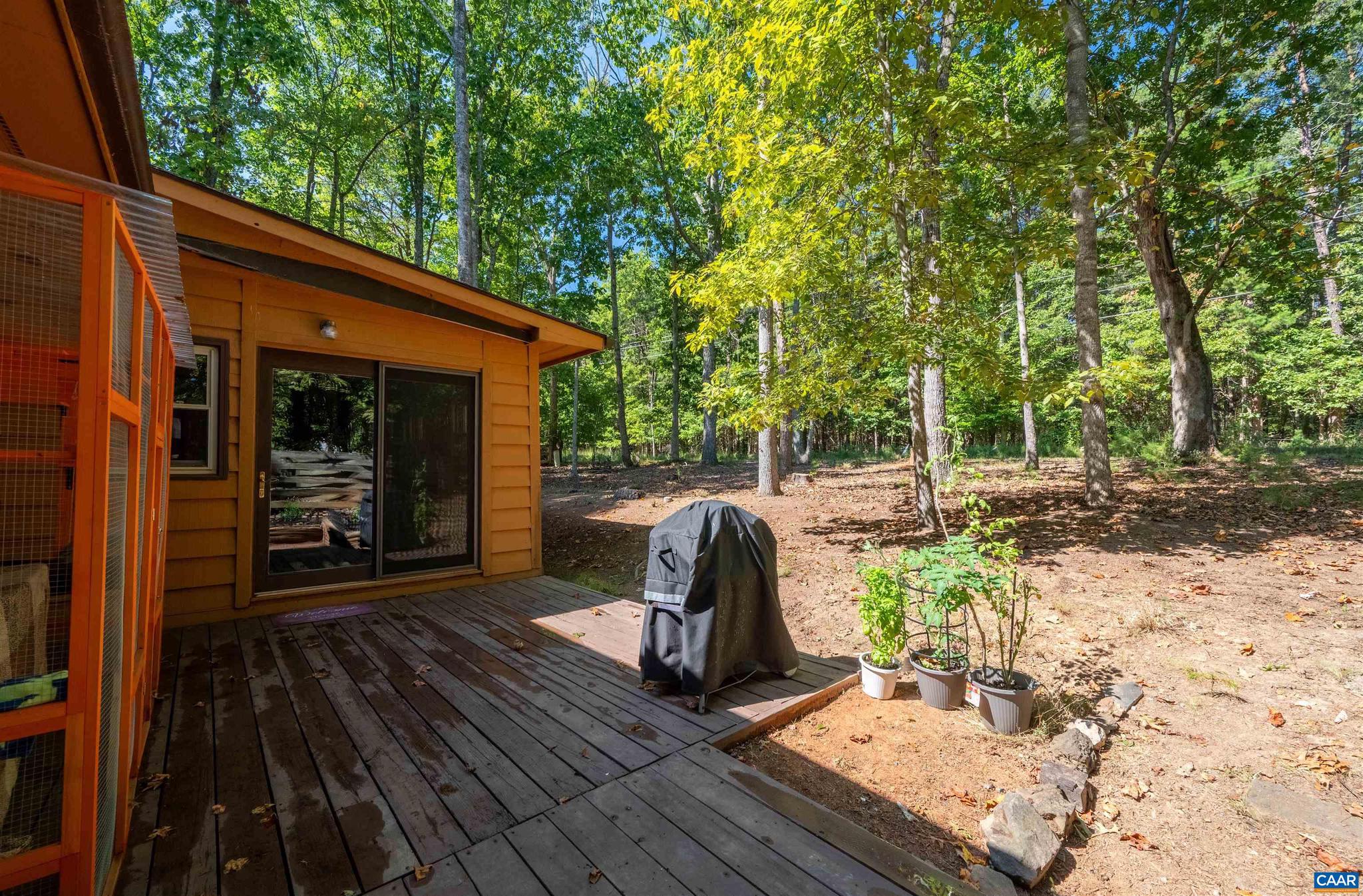 LAKE MONTICELLO - Residential