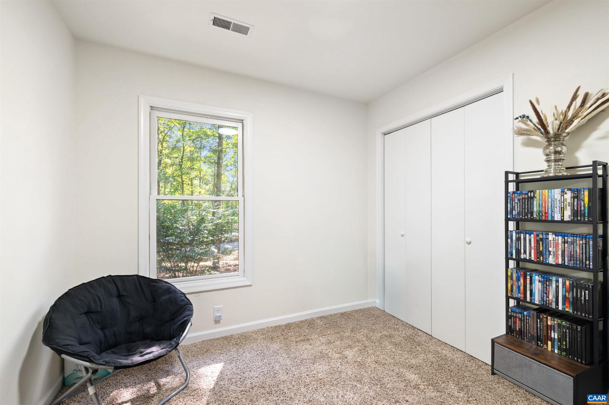 LAKE MONTICELLO - Residential