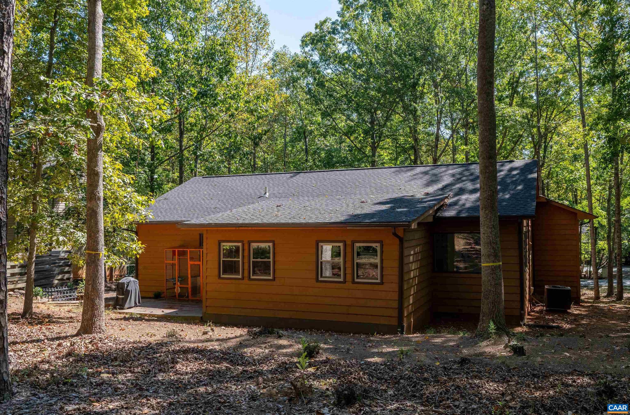 LAKE MONTICELLO - Residential
