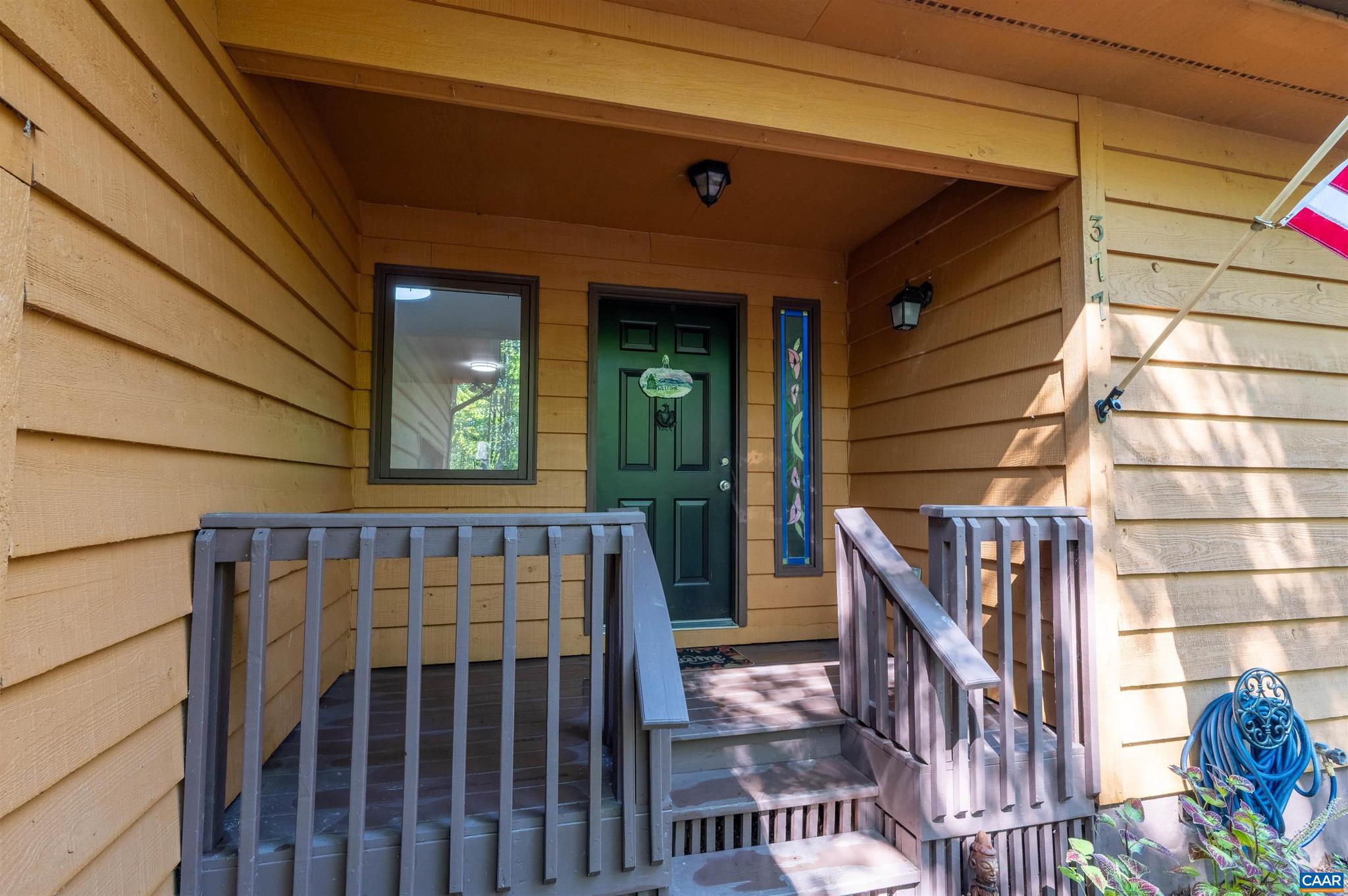 LAKE MONTICELLO - Residential