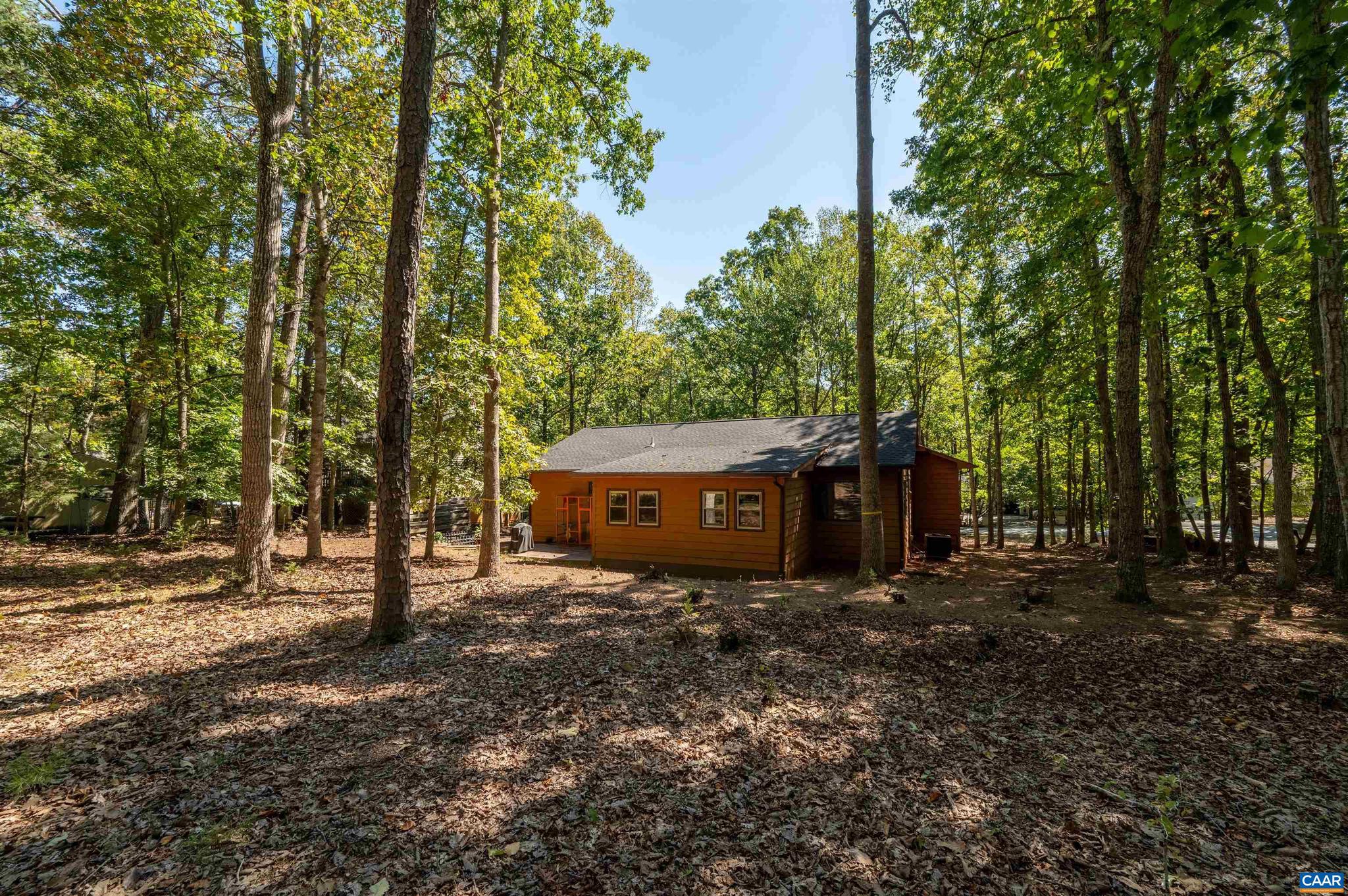 LAKE MONTICELLO - Residential