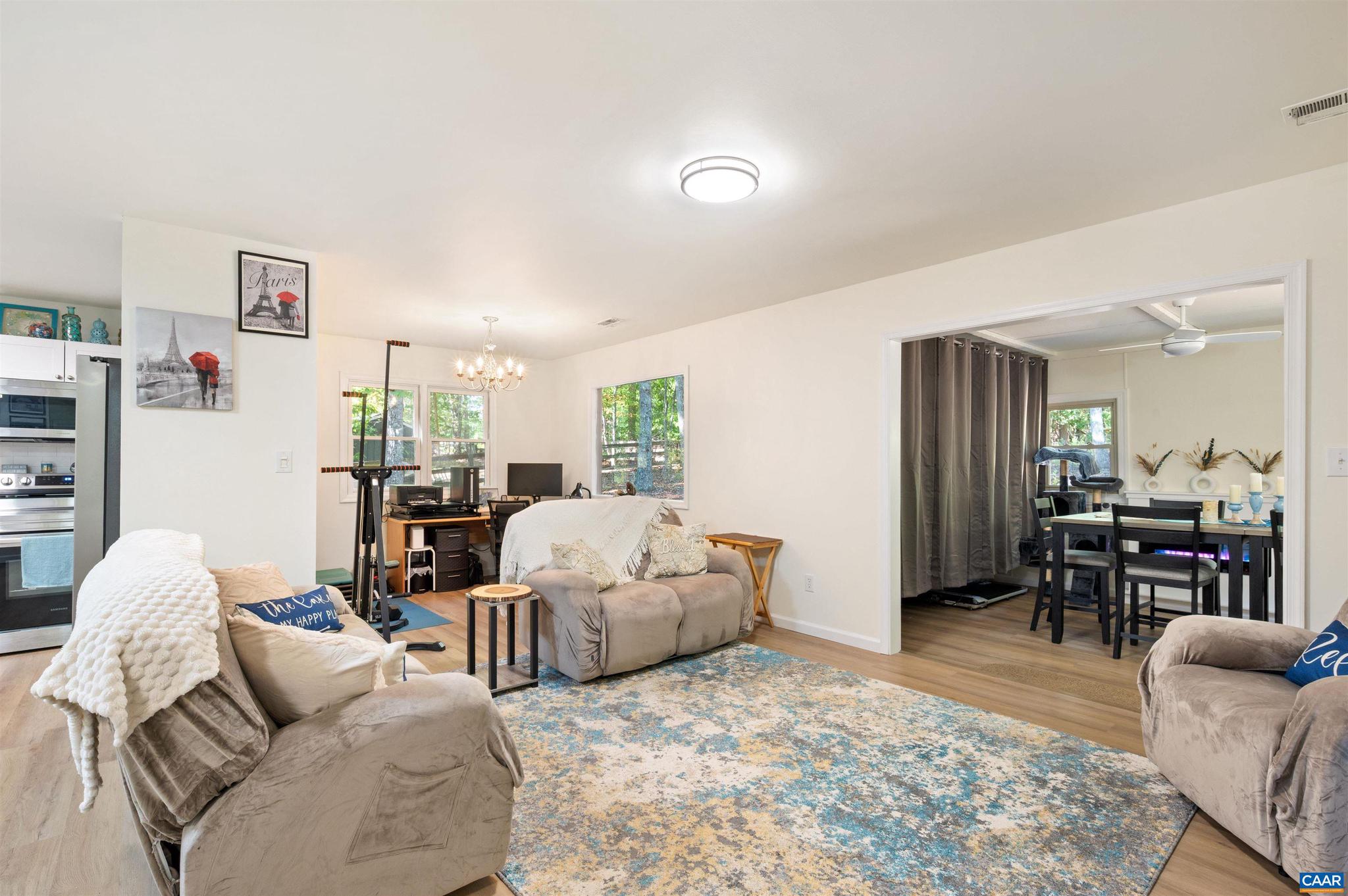 LAKE MONTICELLO - Residential