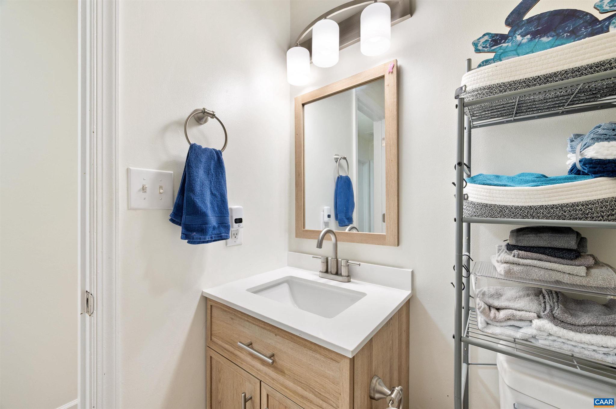 LAKE MONTICELLO - Residential