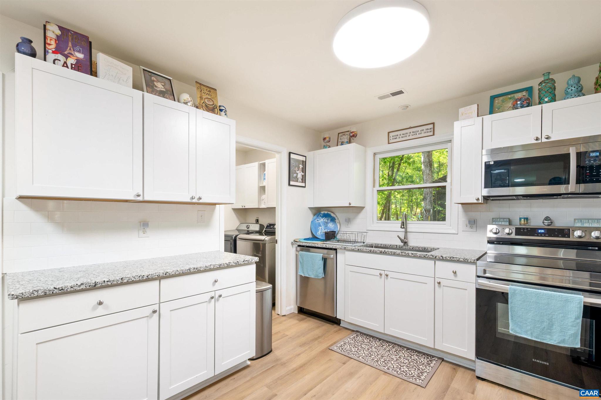 LAKE MONTICELLO - Residential