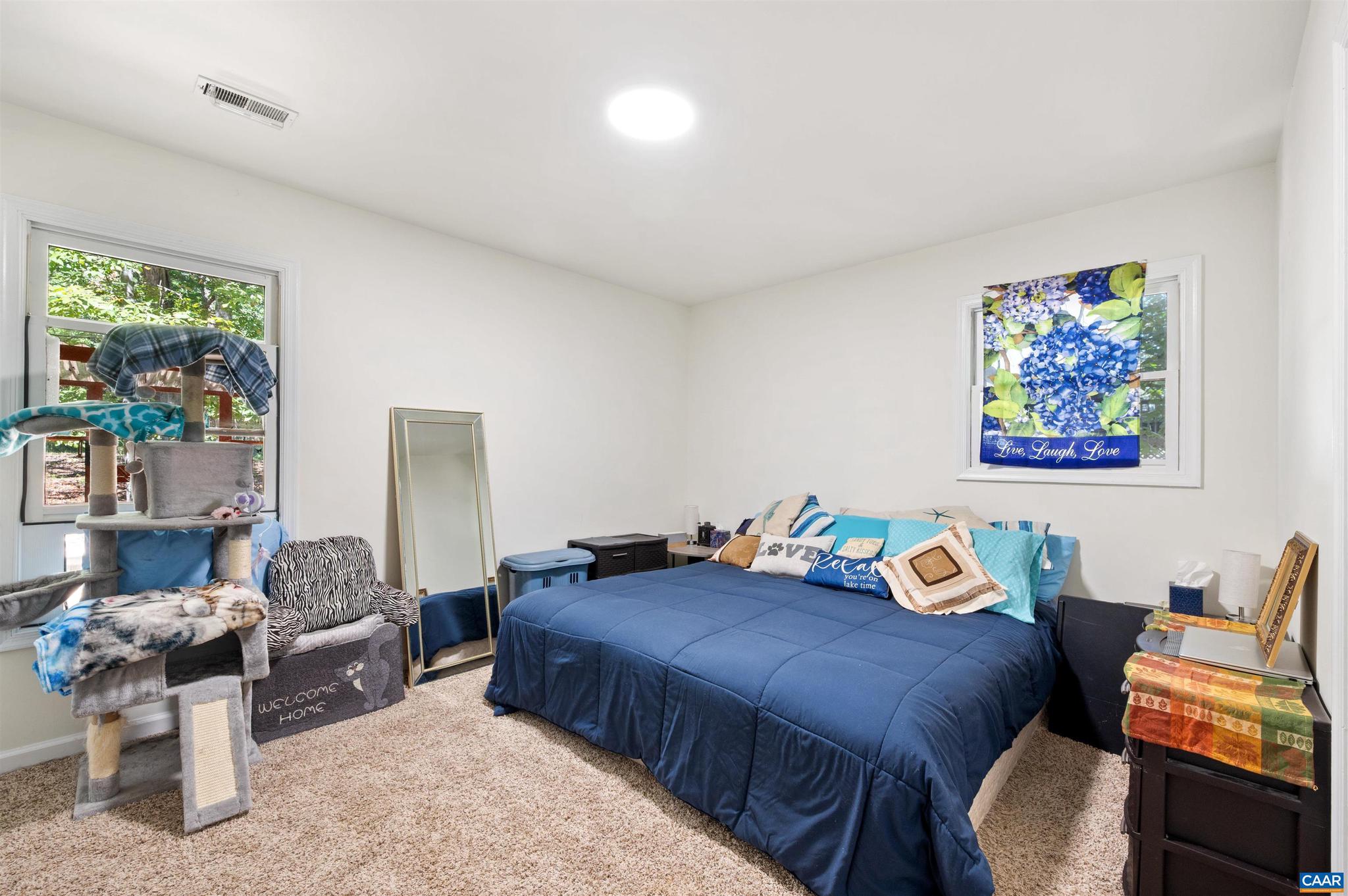 LAKE MONTICELLO - Residential