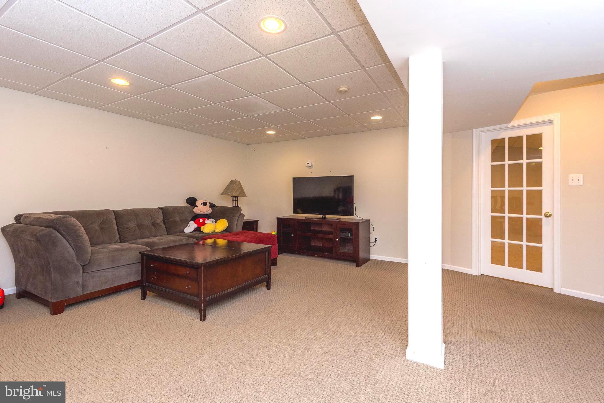 CREEKSIDE AT BLUE BELL - Residential