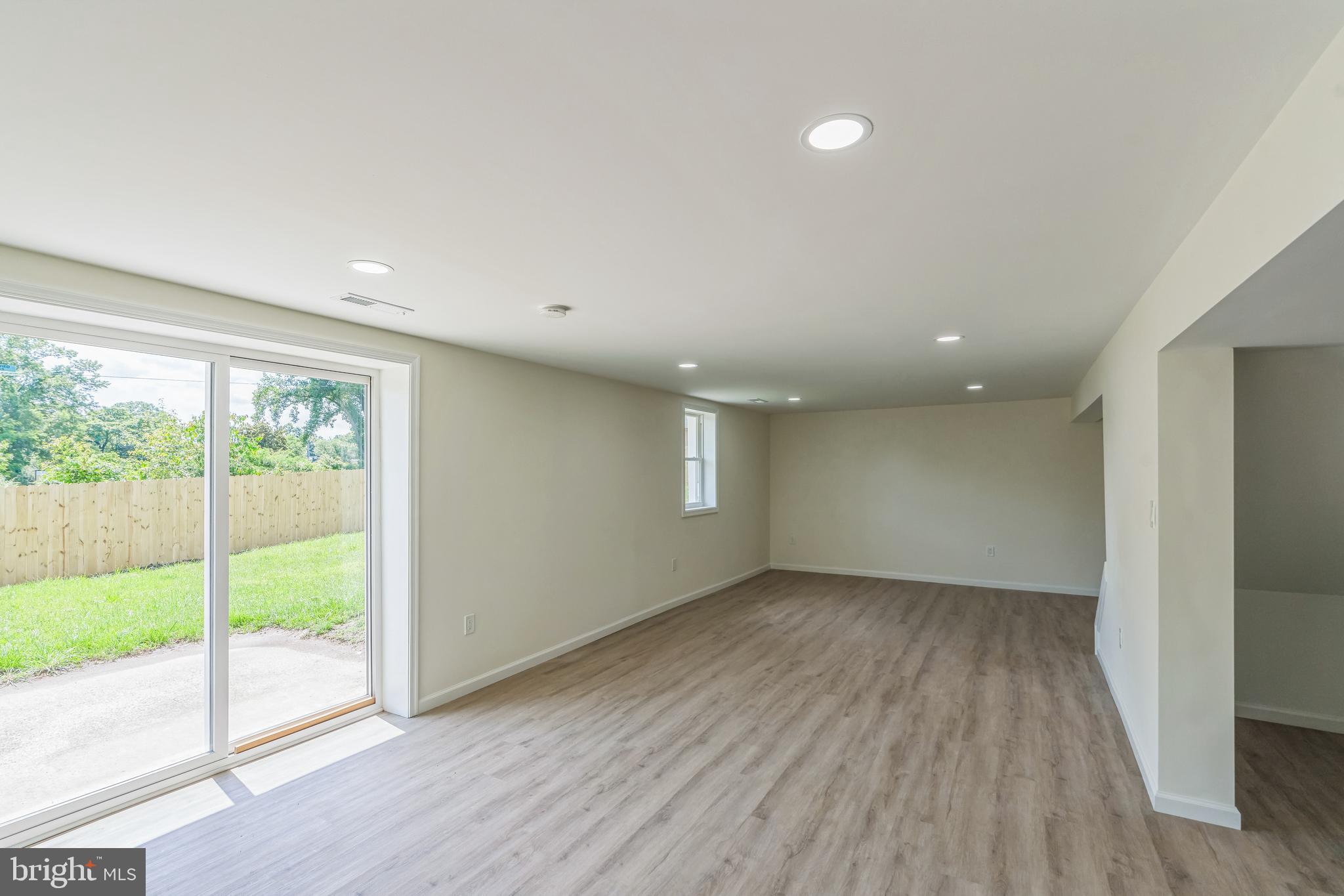 FOREST KNOLLS - Residential