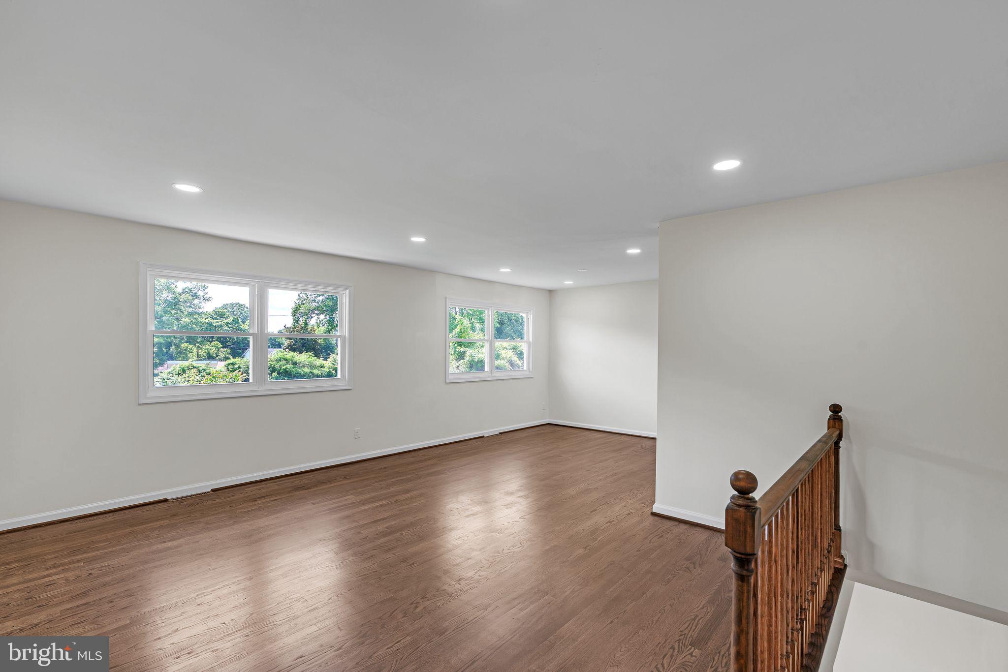 FOREST KNOLLS - Residential