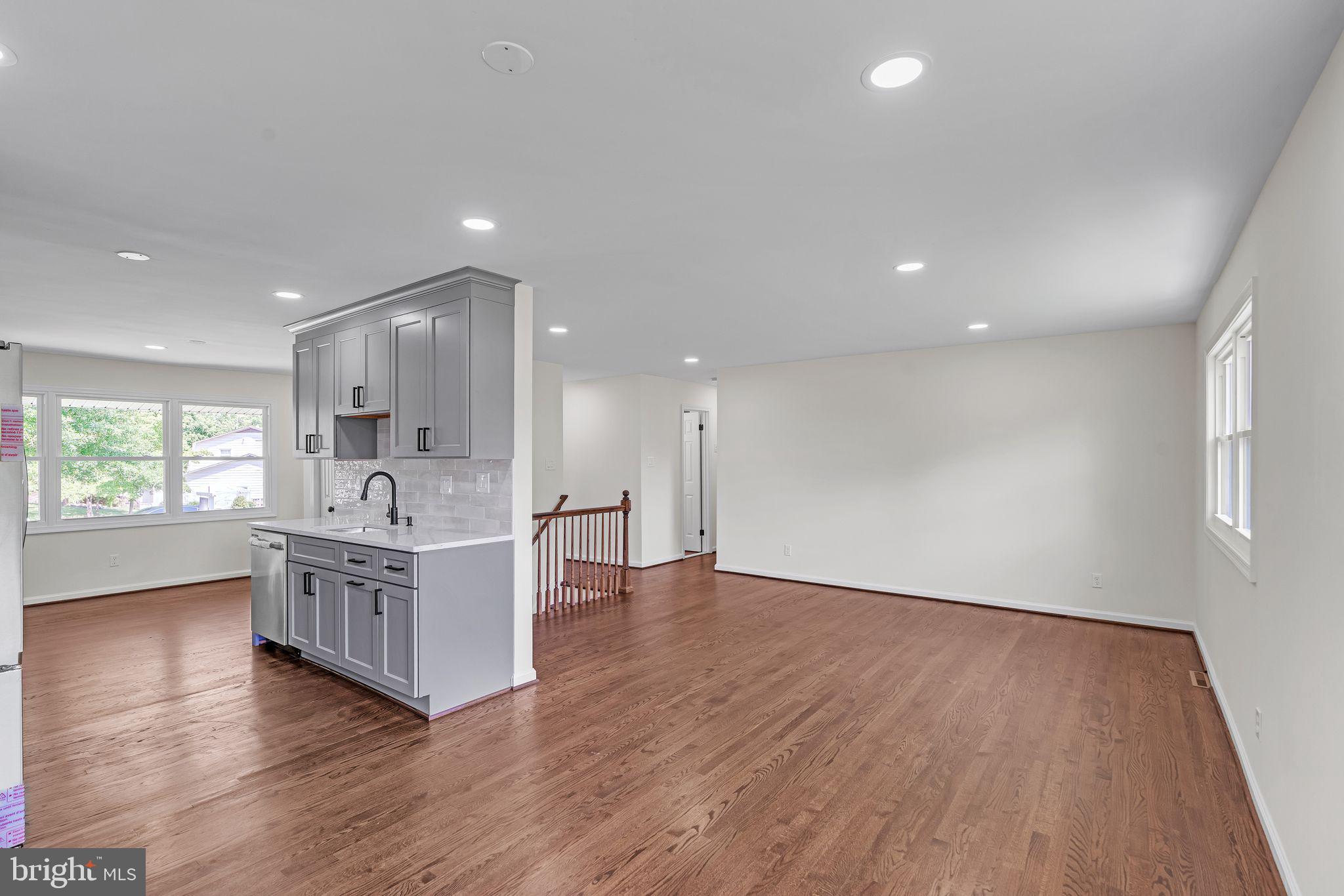 FOREST KNOLLS - Residential