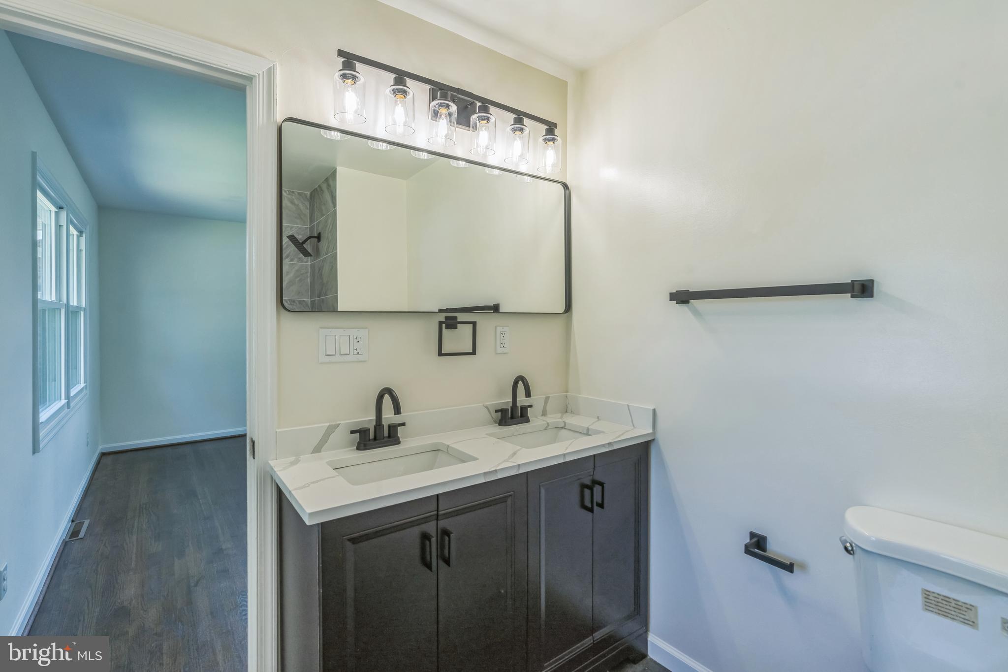 FOREST KNOLLS - Residential