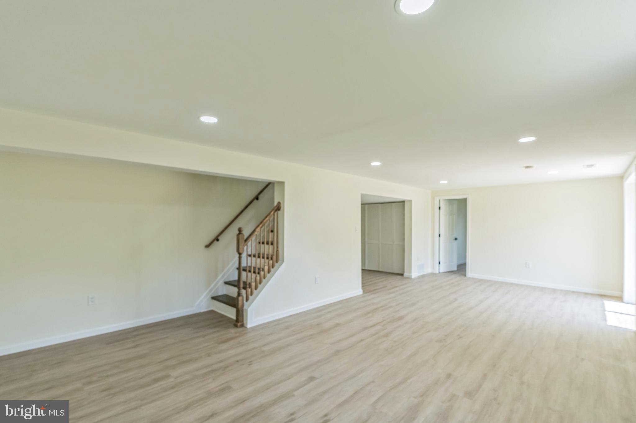 FOREST KNOLLS - Residential