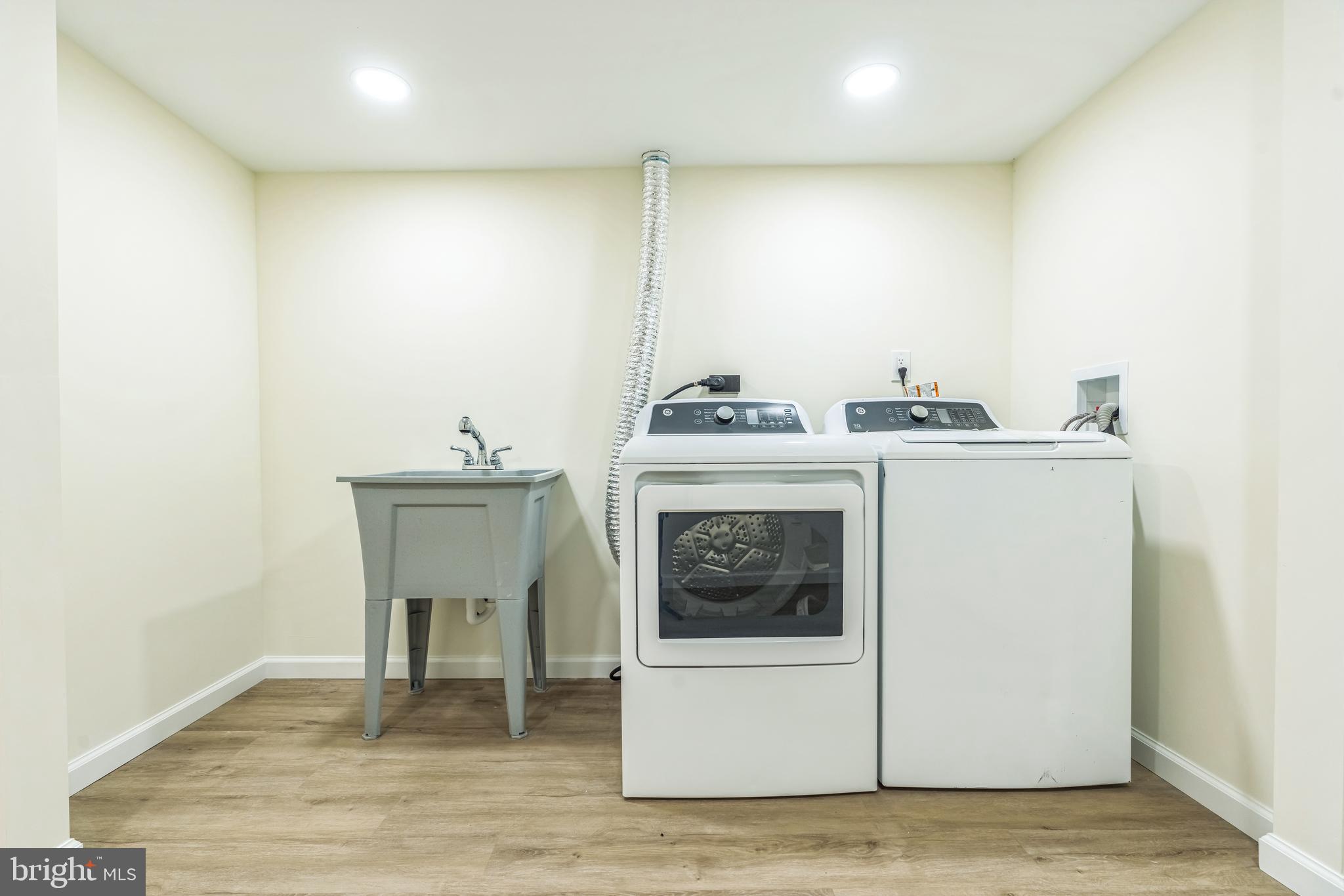 FOREST KNOLLS - Residential