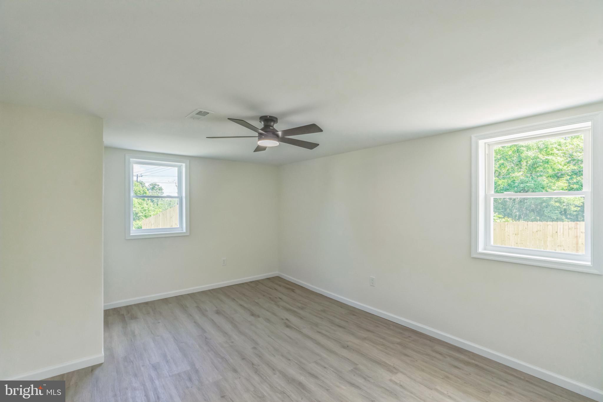 FOREST KNOLLS - Residential