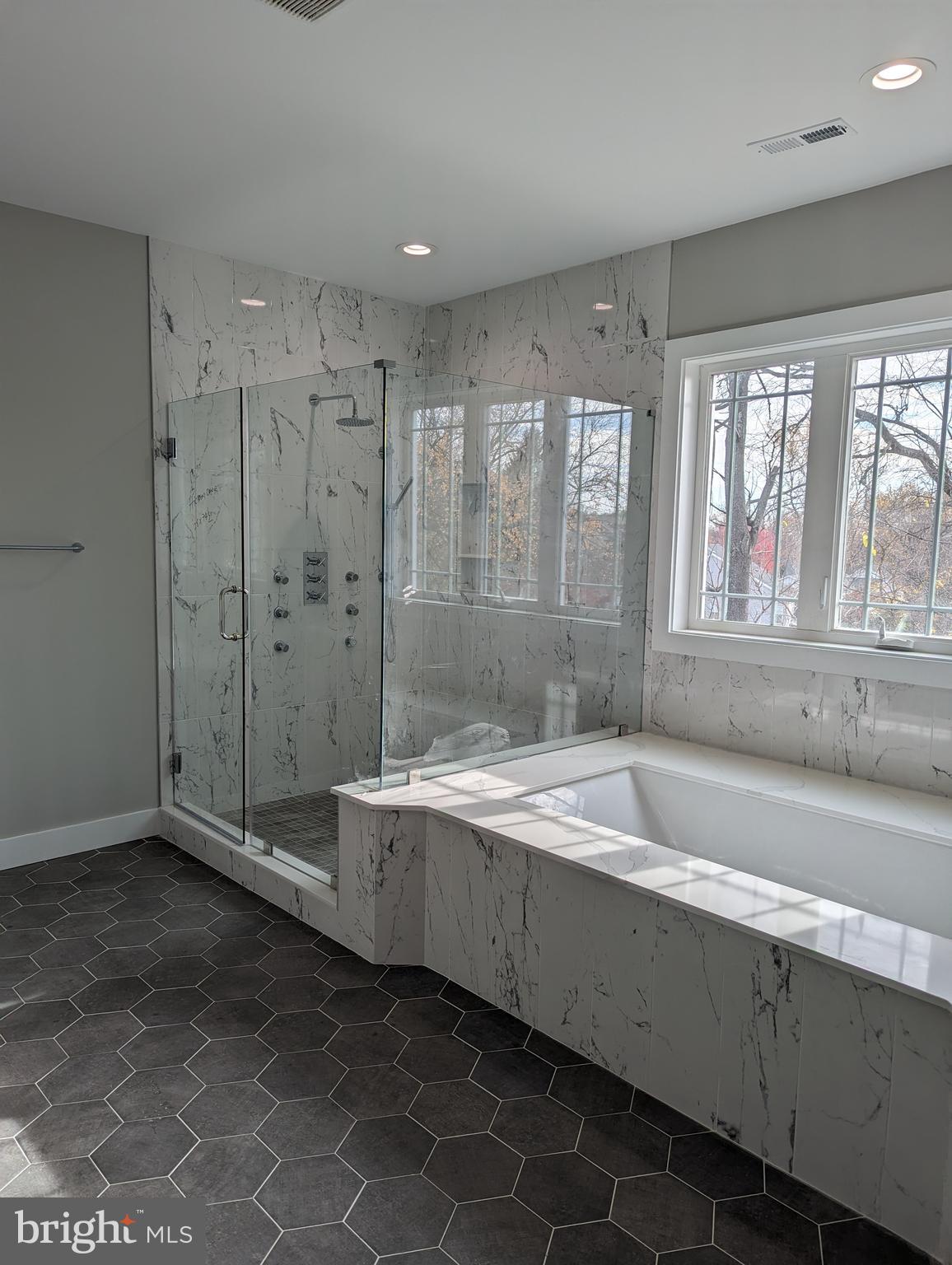 PIMMIT HILLS - Residential