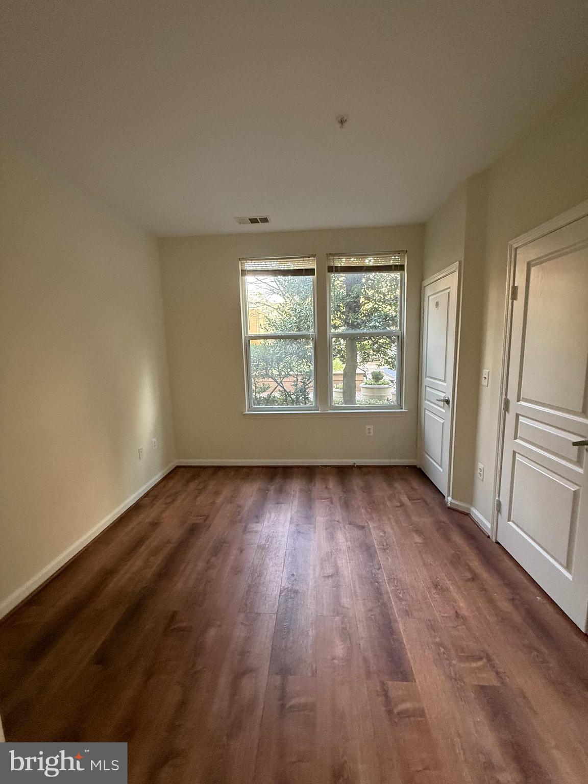 SAVOY AT RESTON TOWN CENTER - Residential Lease