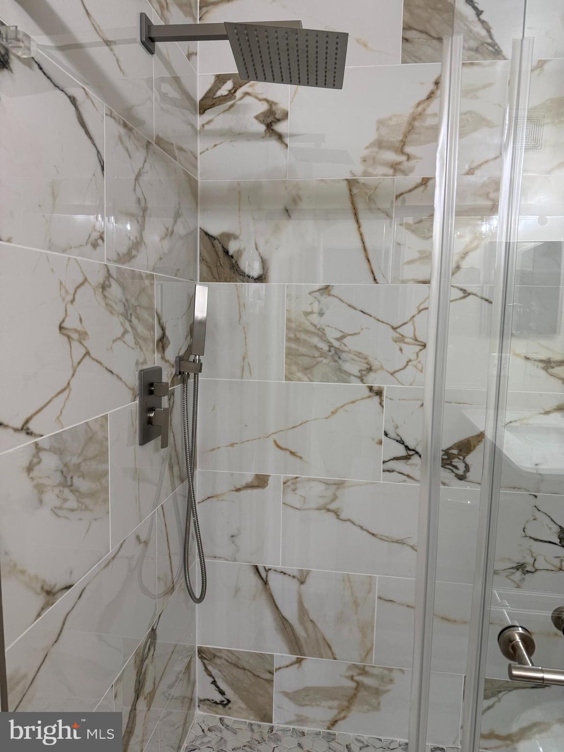 SAVOY AT RESTON TOWN CENTER - Residential Lease