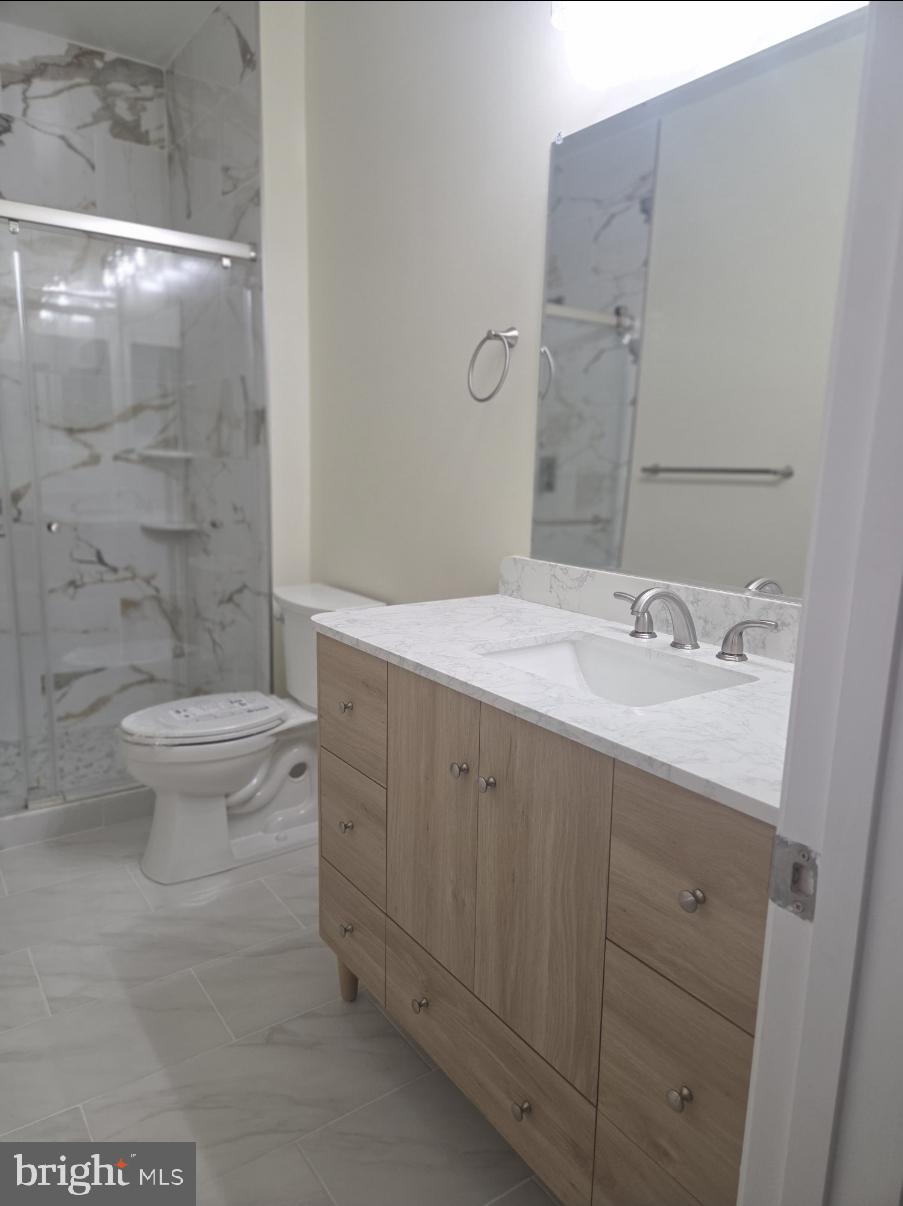 SAVOY AT RESTON TOWN CENTER - Residential Lease