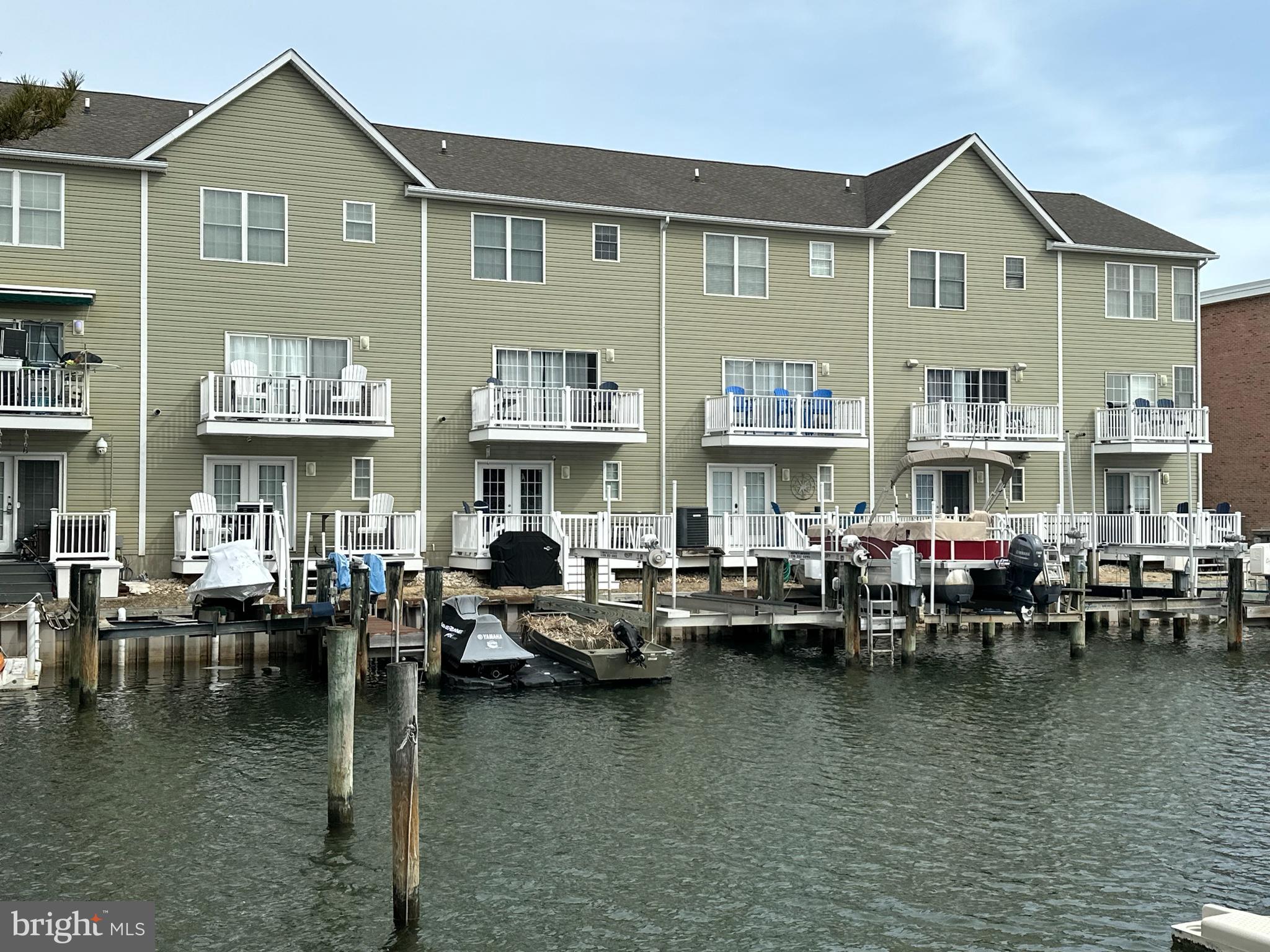 617 SALT SPRAY ROAD D